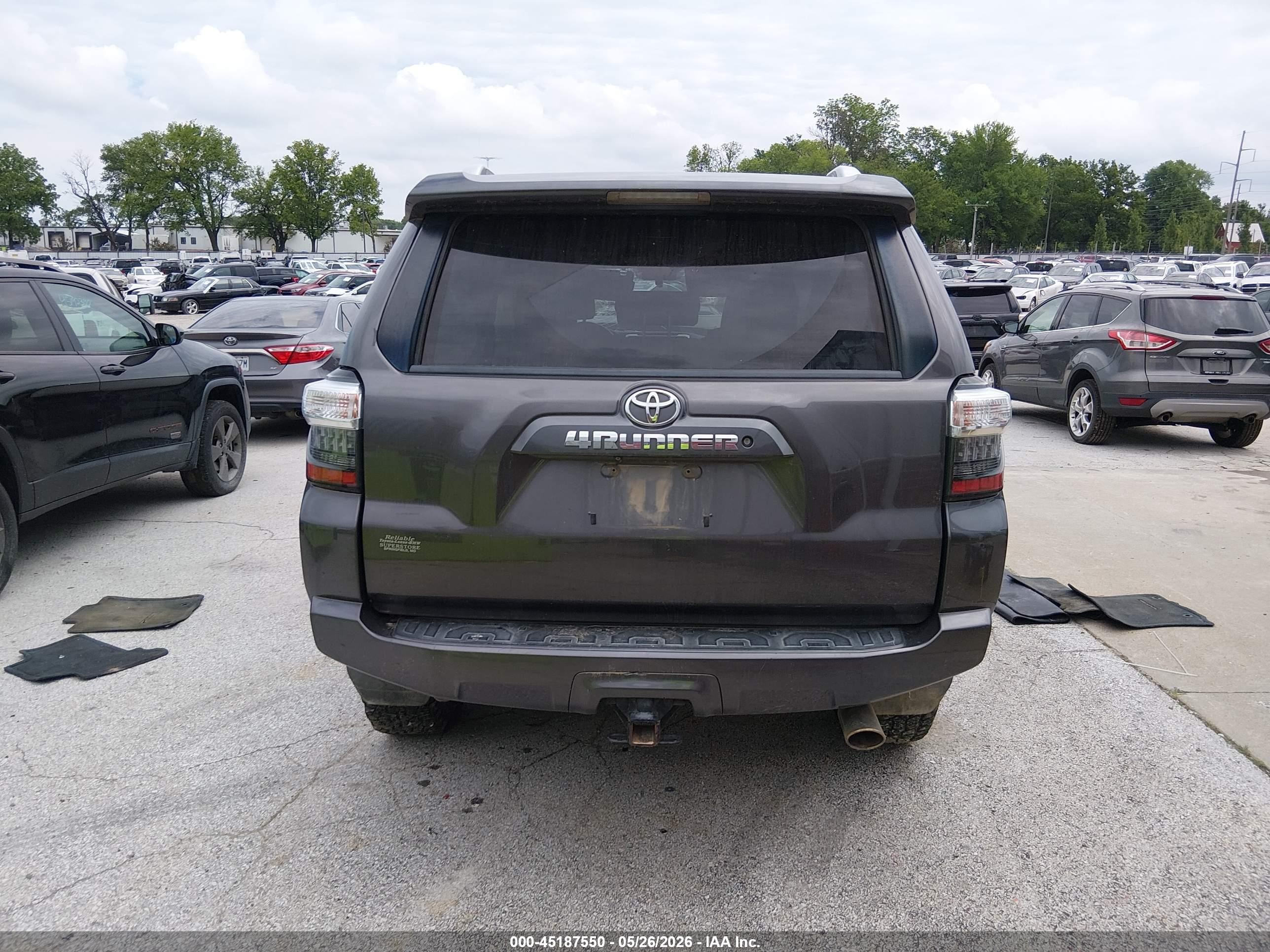2014 Toyota 4runner Sr5 Gray vin: JTEBU5JR6E5156749