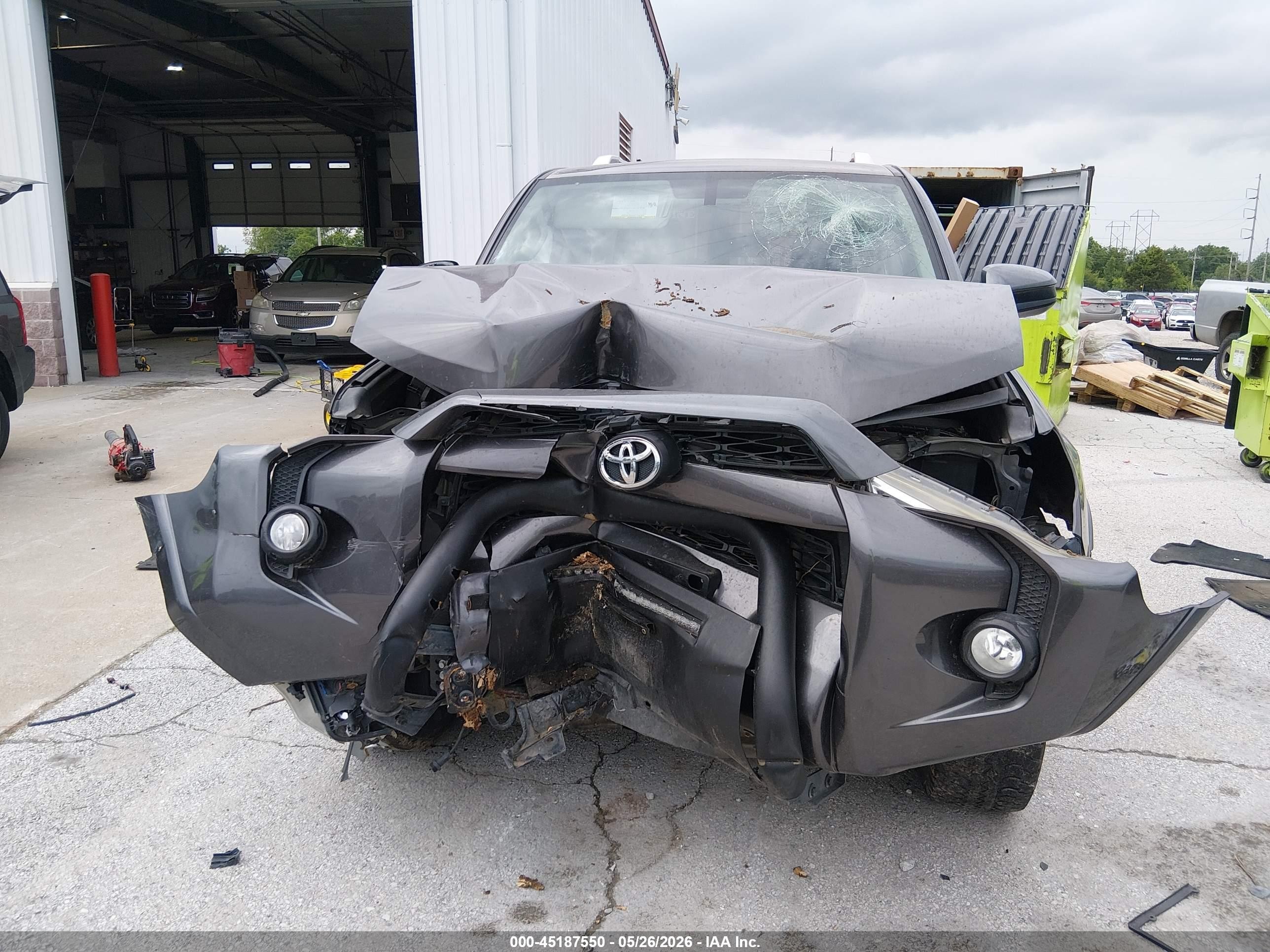 2014 Toyota 4runner Sr5 Gray vin: JTEBU5JR6E5156749