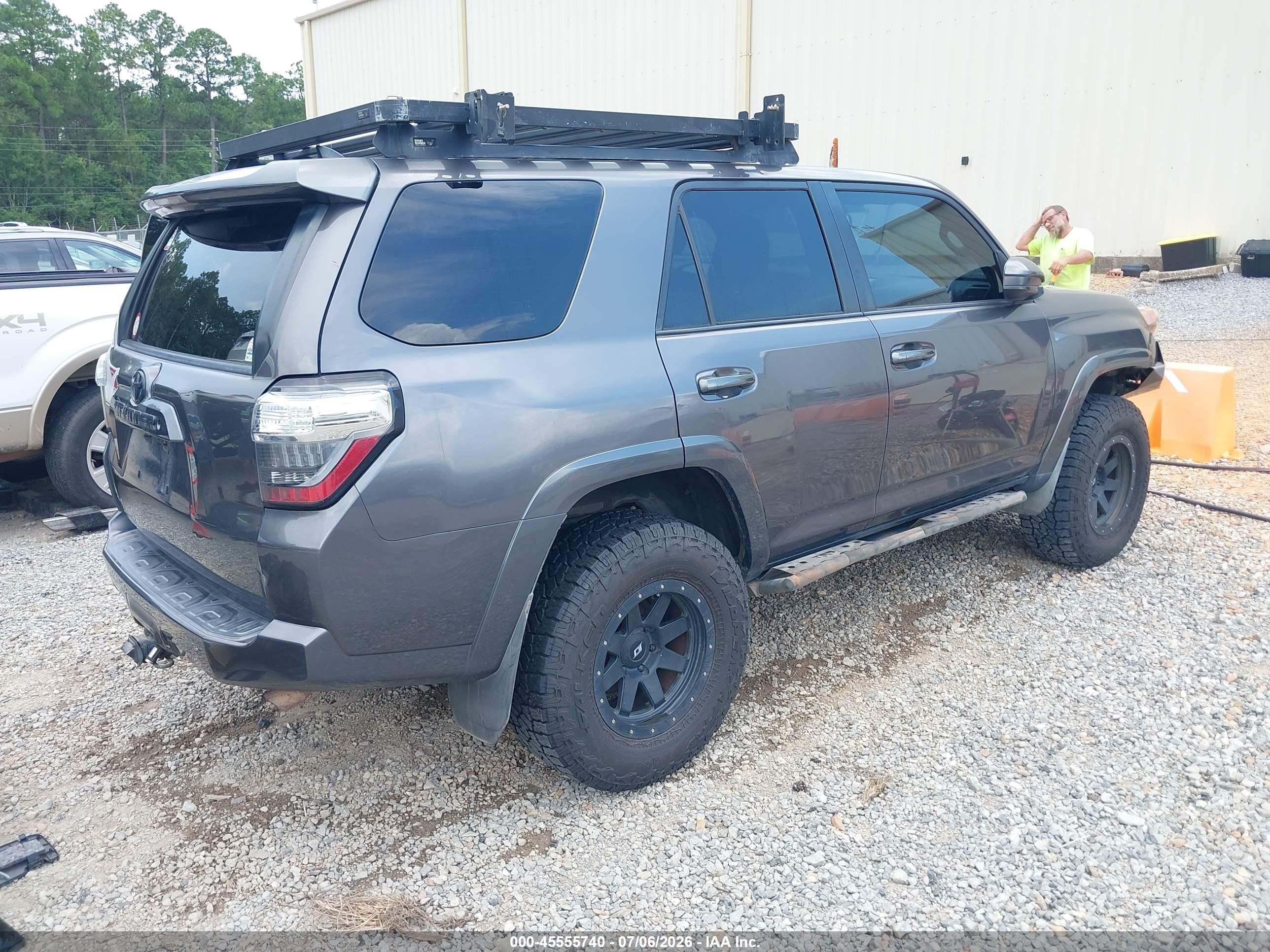 2014 Toyota 4runner Sr5 Gray vin: JTEBU5JR6E5165905