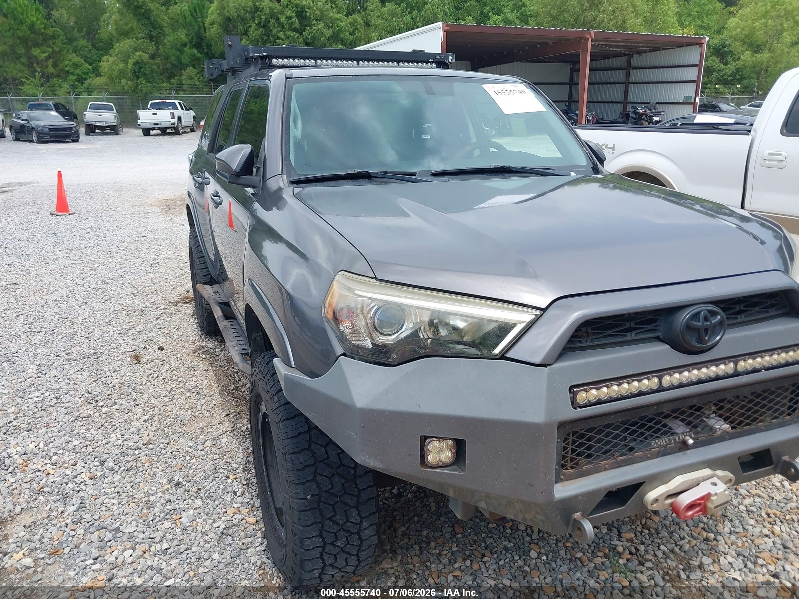 2014 Toyota 4runner Sr5 Gray vin: JTEBU5JR6E5165905