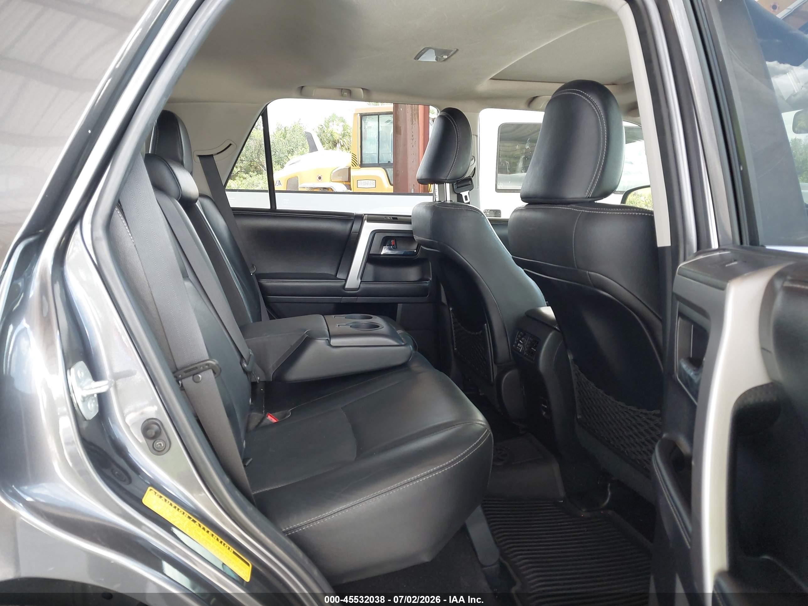 2015 Toyota 4runner Limited/sr5/sr5 Premium/trail/trail Premium/trd Pro Gray vin: JTEBU5JR6F5273233