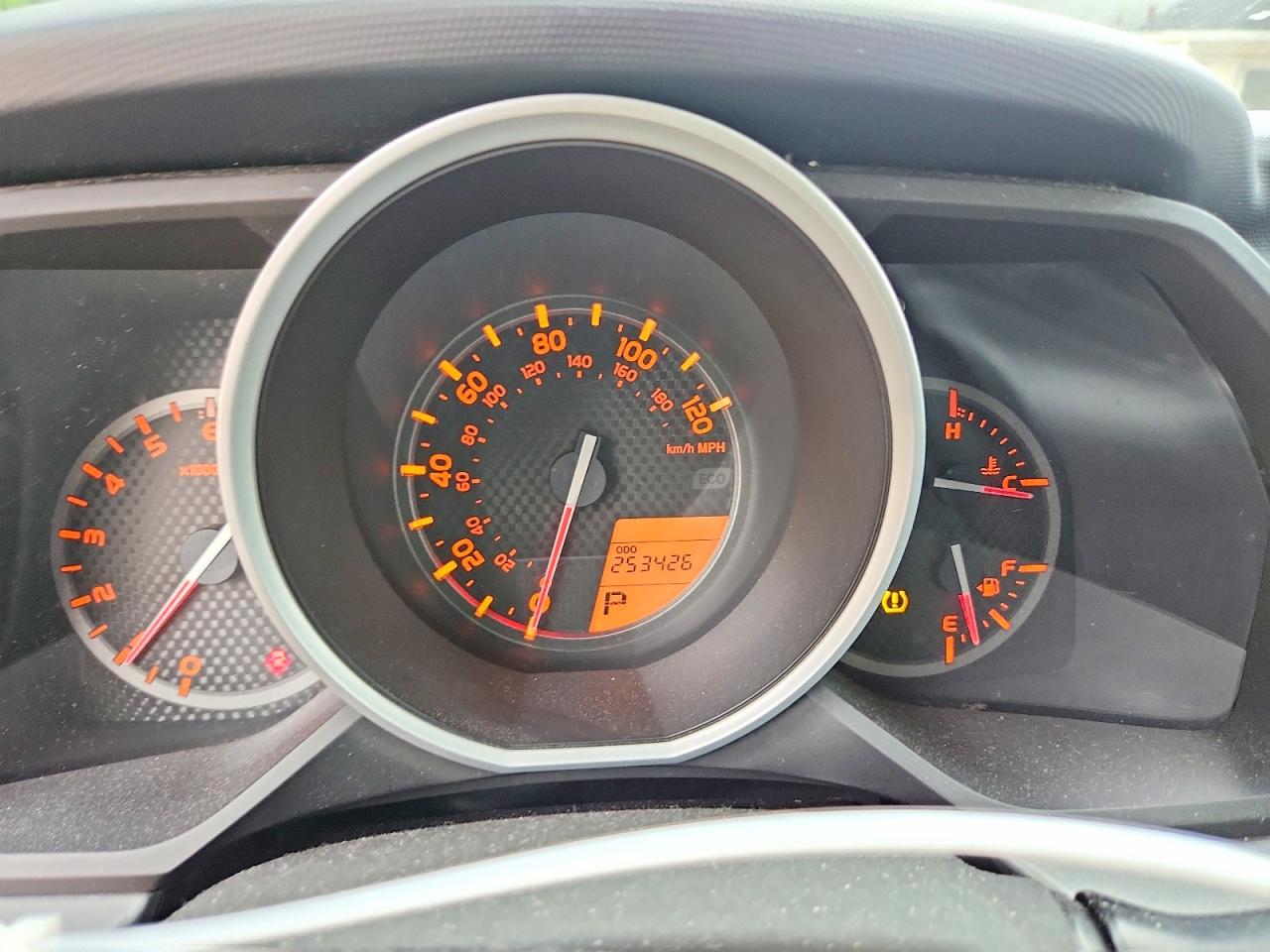 2010 Toyota 4runner Sr5 Silver vin: JTEBU5JR7A5014565