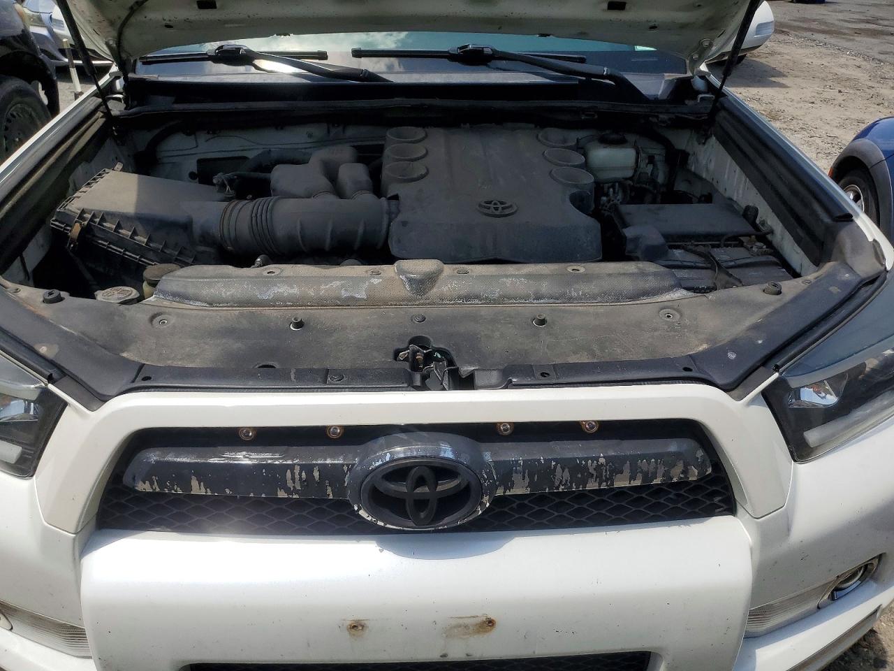2012 Toyota 4runner Sr5 White vin: JTEBU5JR7C5093397