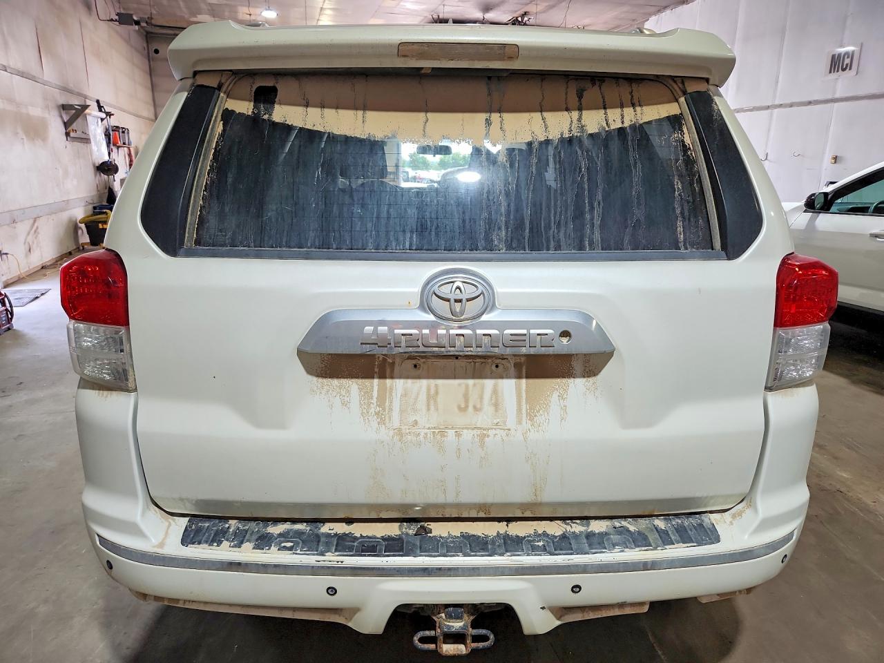 2013 Toyota 4runner Sr5 White vin: JTEBU5JR7D5115058