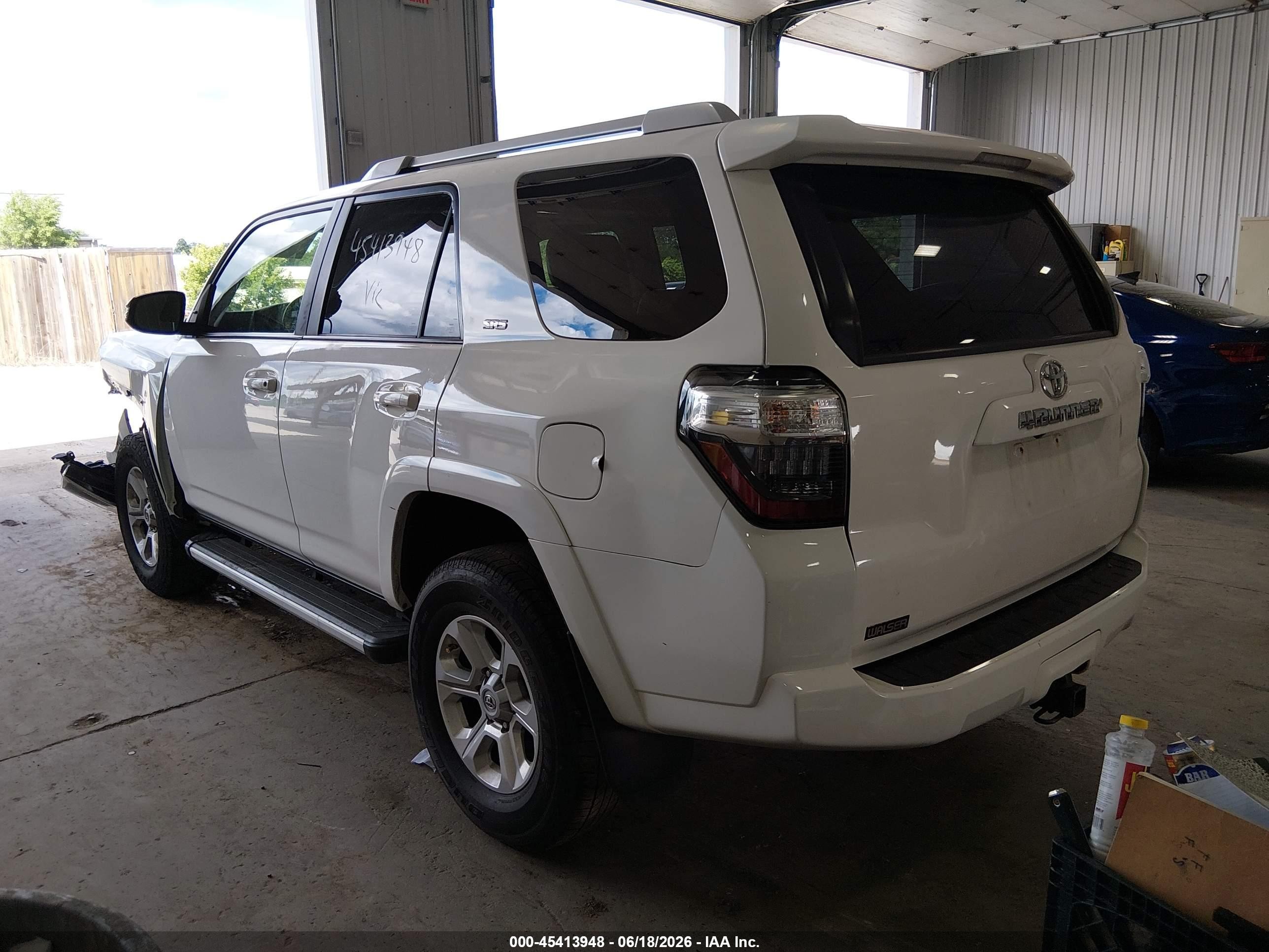 2015 Toyota 4runner Sr5 Premium White vin: JTEBU5JR7F5204020