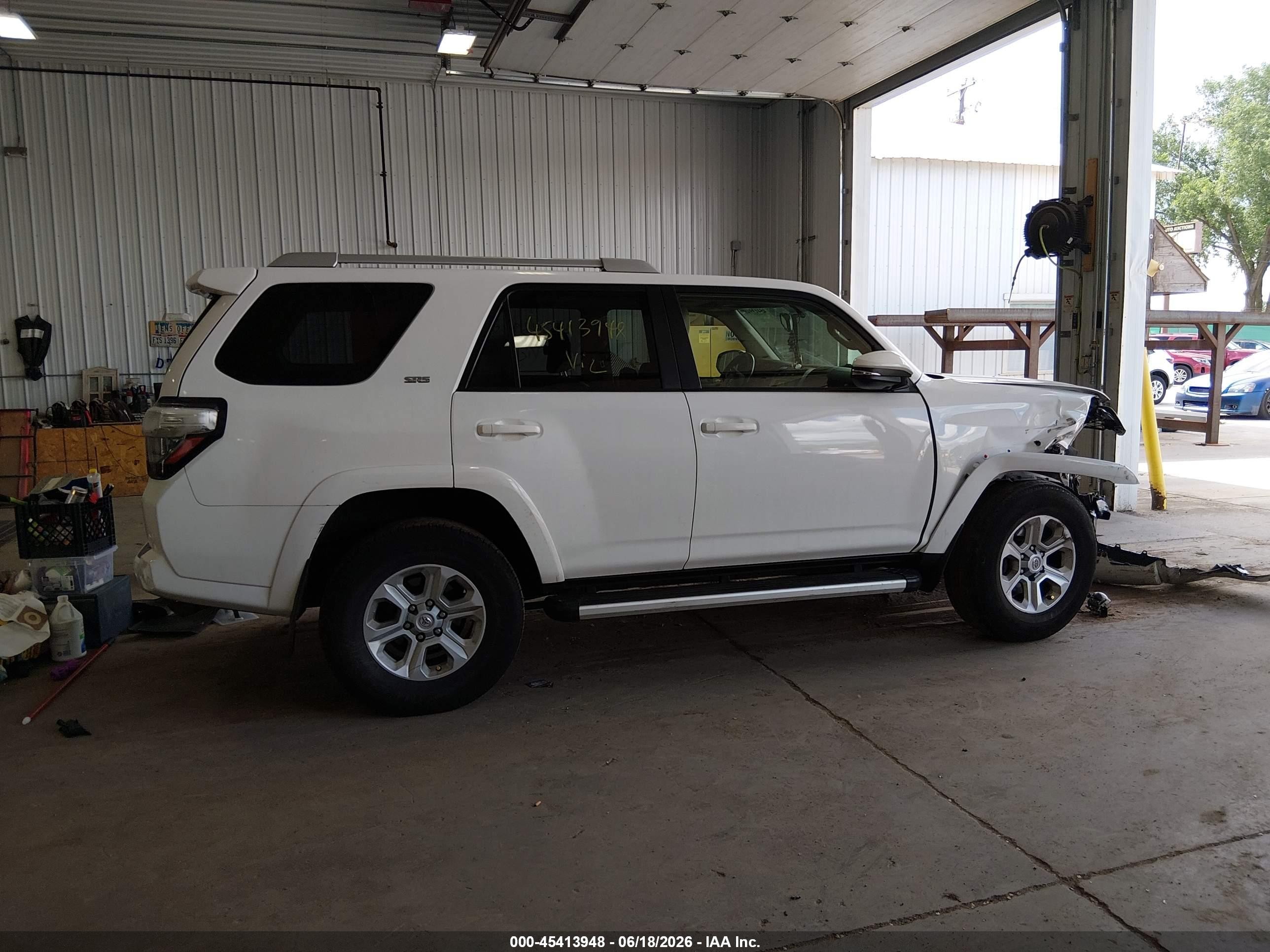 2015 Toyota 4runner Sr5 Premium White vin: JTEBU5JR7F5204020