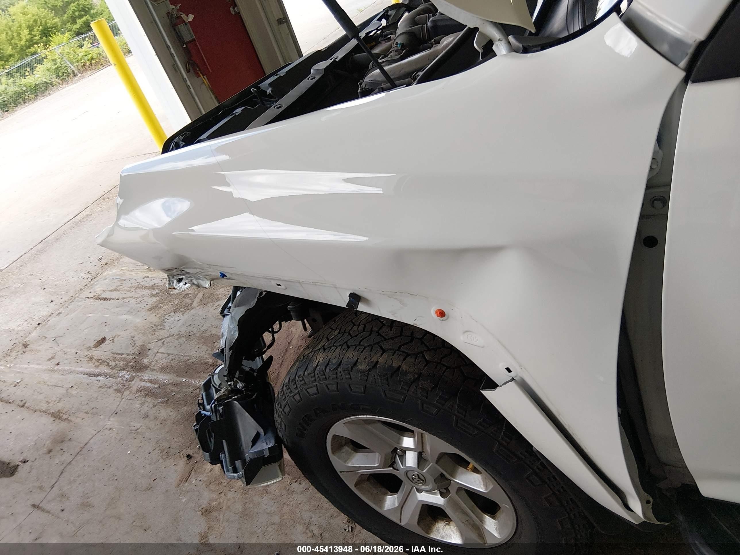 2015 Toyota 4runner Sr5 Premium White vin: JTEBU5JR7F5204020