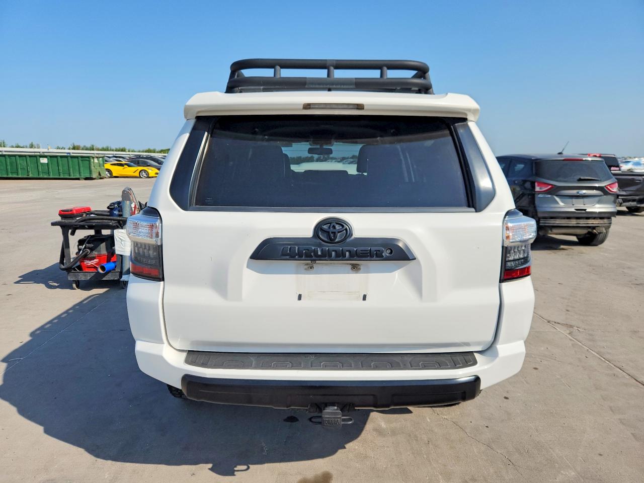 2015 Toyota 4runner Trd Pro White vin: JTEBU5JR7F5215678