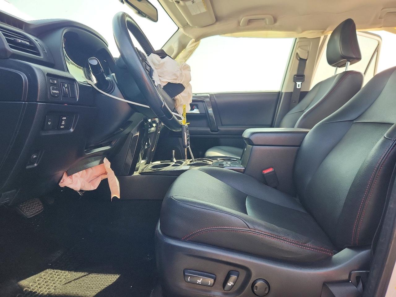 2015 Toyota 4runner Trd Pro White vin: JTEBU5JR7F5215678