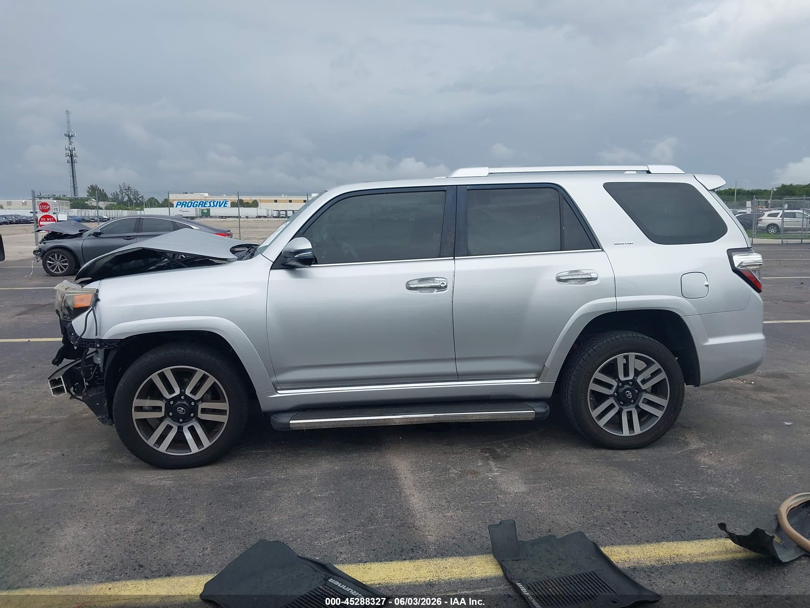 2015 Toyota 4runner Limited Silver vin: JTEBU5JR7F5234571