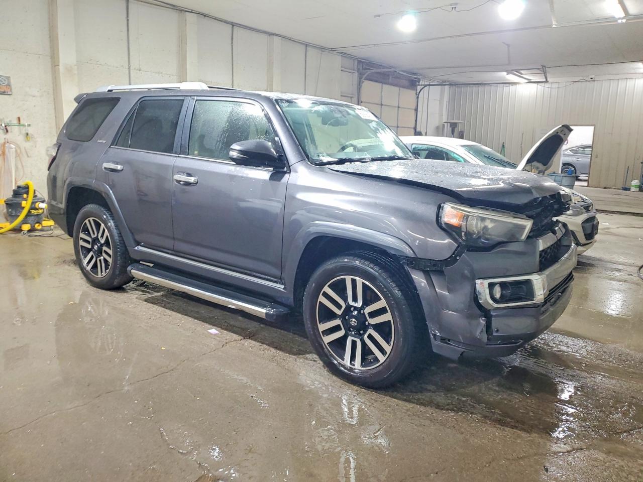 2018 Toyota 4runner Limited Серый vin: JTEBU5JR7J5553848