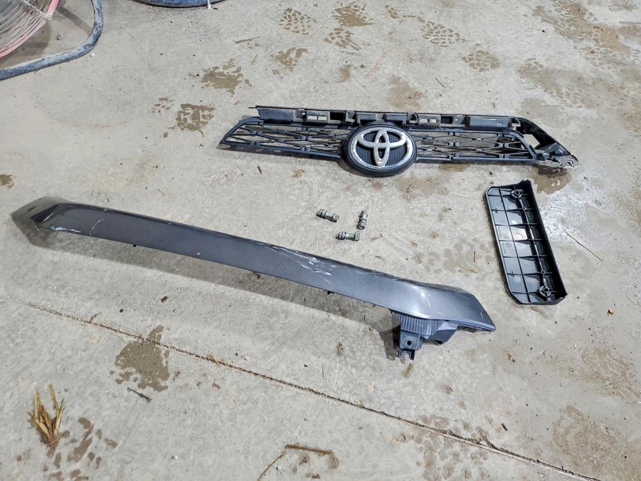 2018 Toyota 4runner Limited Серый vin: JTEBU5JR7J5553848