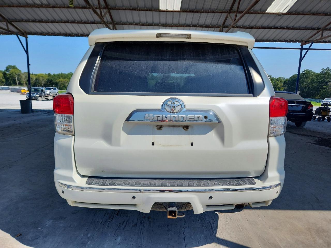 2010 Toyota 4runner Sr5 White vin: JTEBU5JR8A5011335