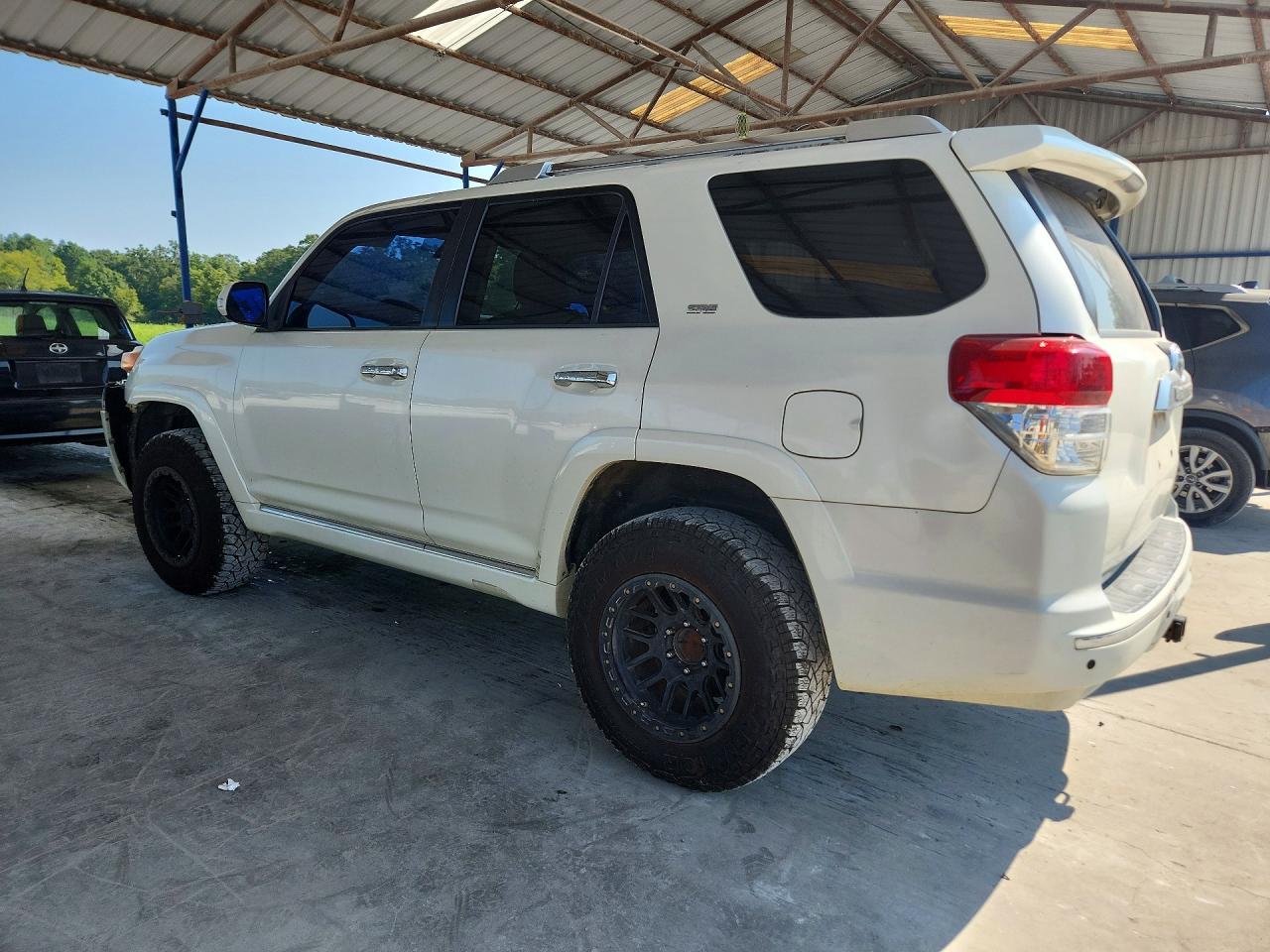2010 Toyota 4runner Sr5 White vin: JTEBU5JR8A5011335