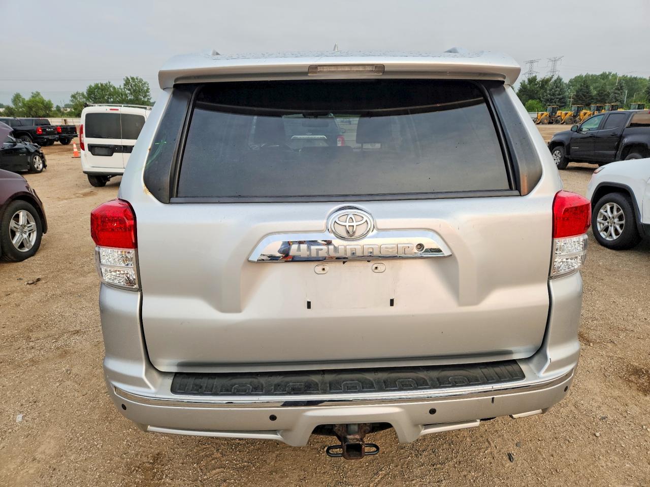 2010 Toyota 4runner Sr5 Silver vin: JTEBU5JR8A5019497