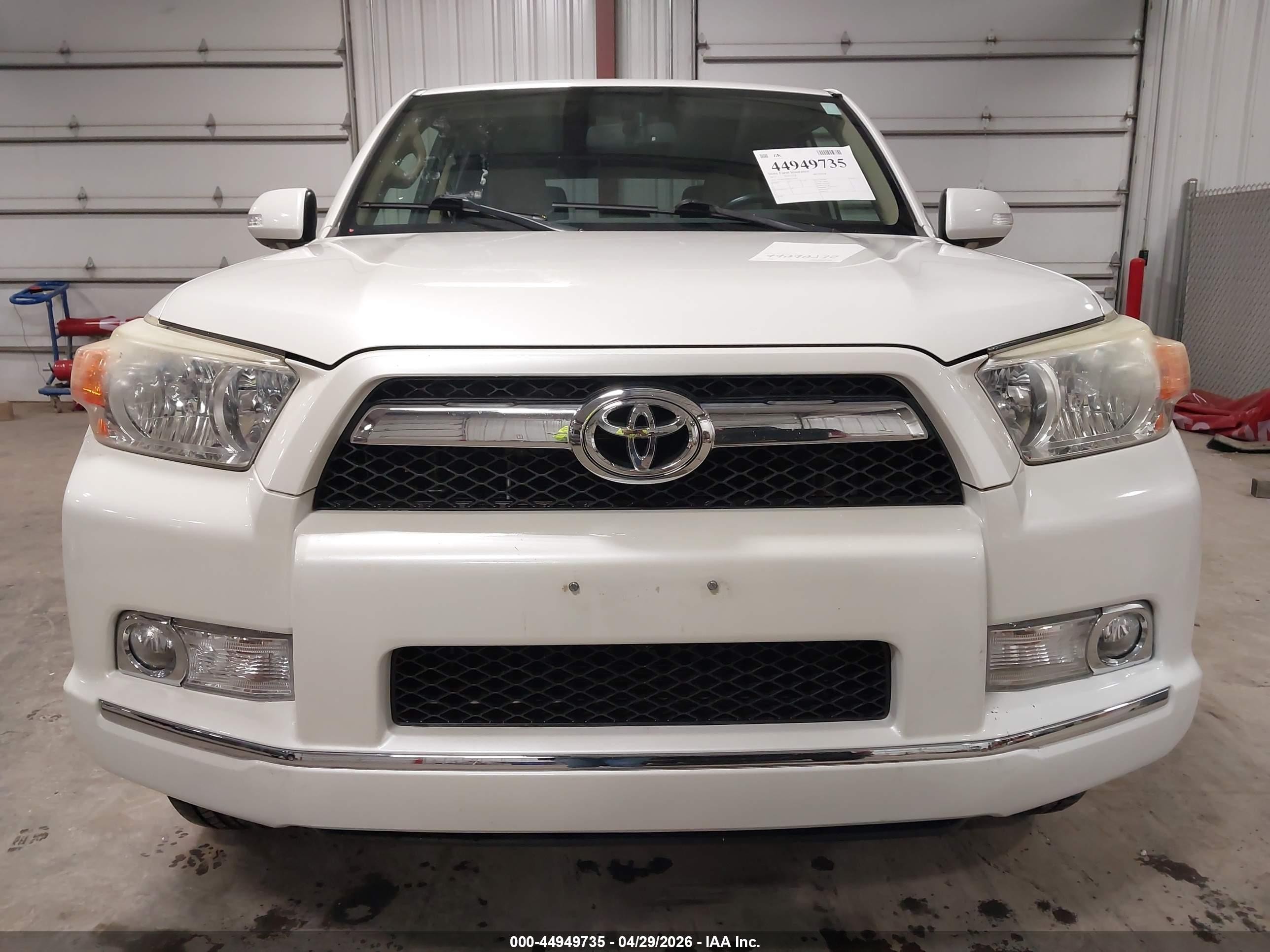 2011 Toyota 4runner Limited V6 White vin: JTEBU5JR8B5074548