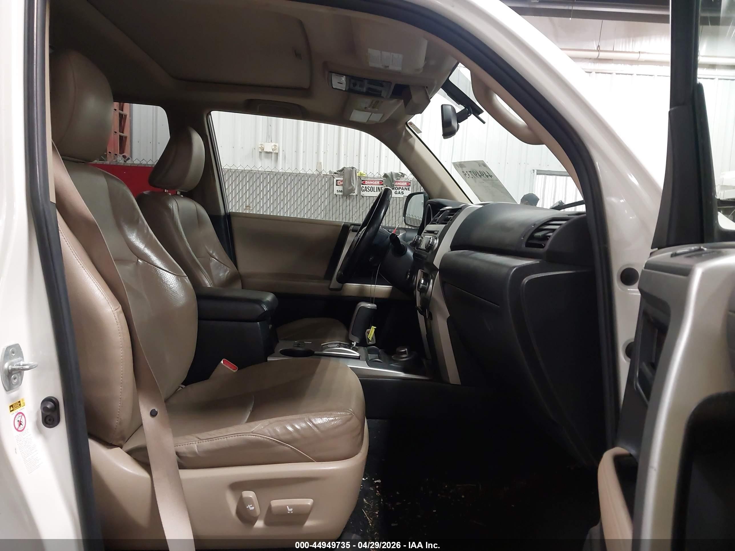 2011 Toyota 4runner Limited V6 White vin: JTEBU5JR8B5074548