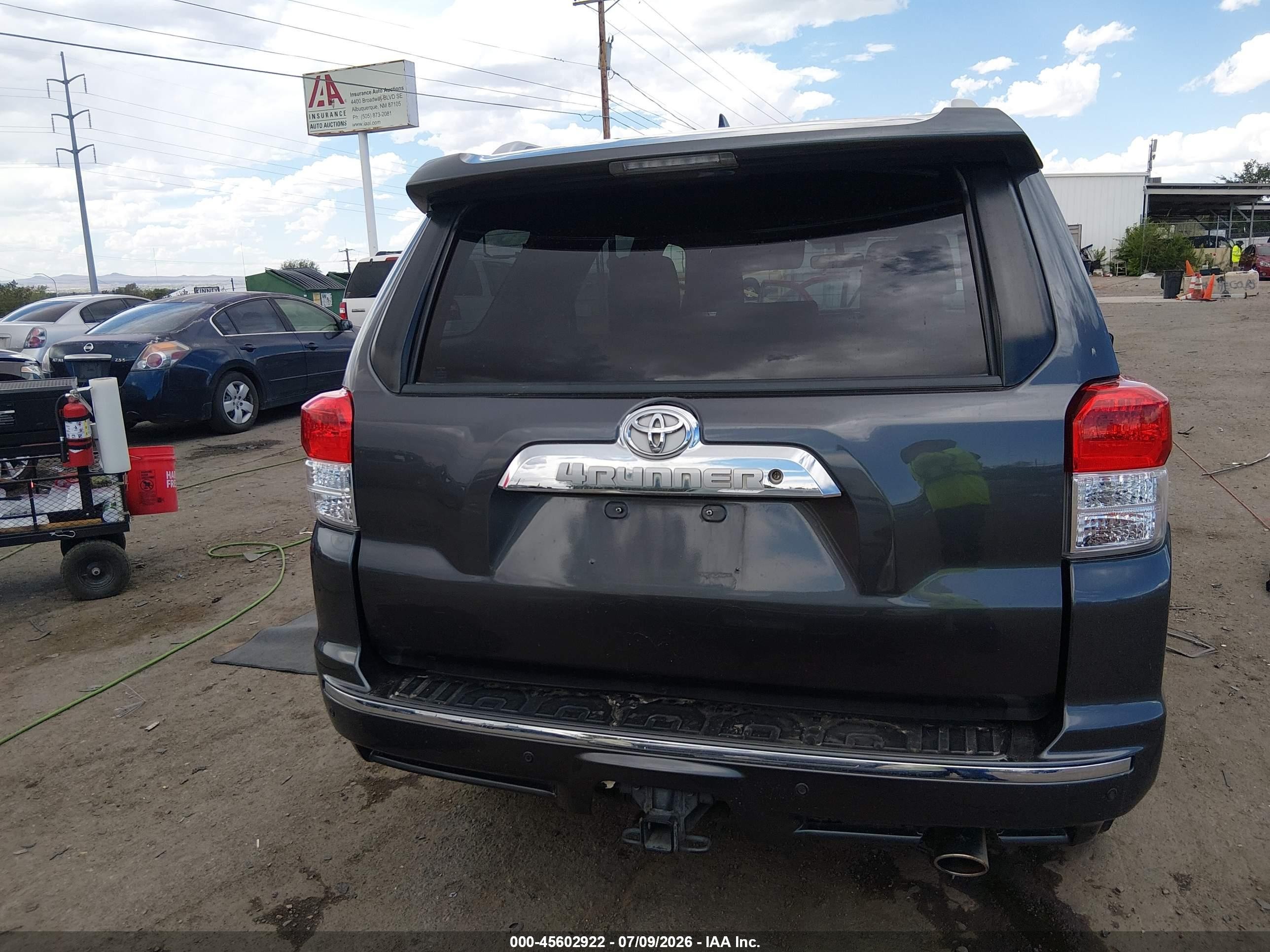 2012 Toyota 4runner Sr5 Gray vin: JTEBU5JR8C5096082