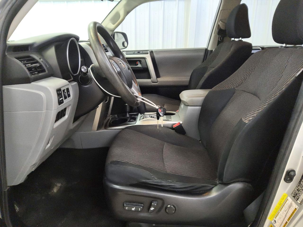 2012 Toyota 4runner Sr5 Silver vin: JTEBU5JR8C5096969