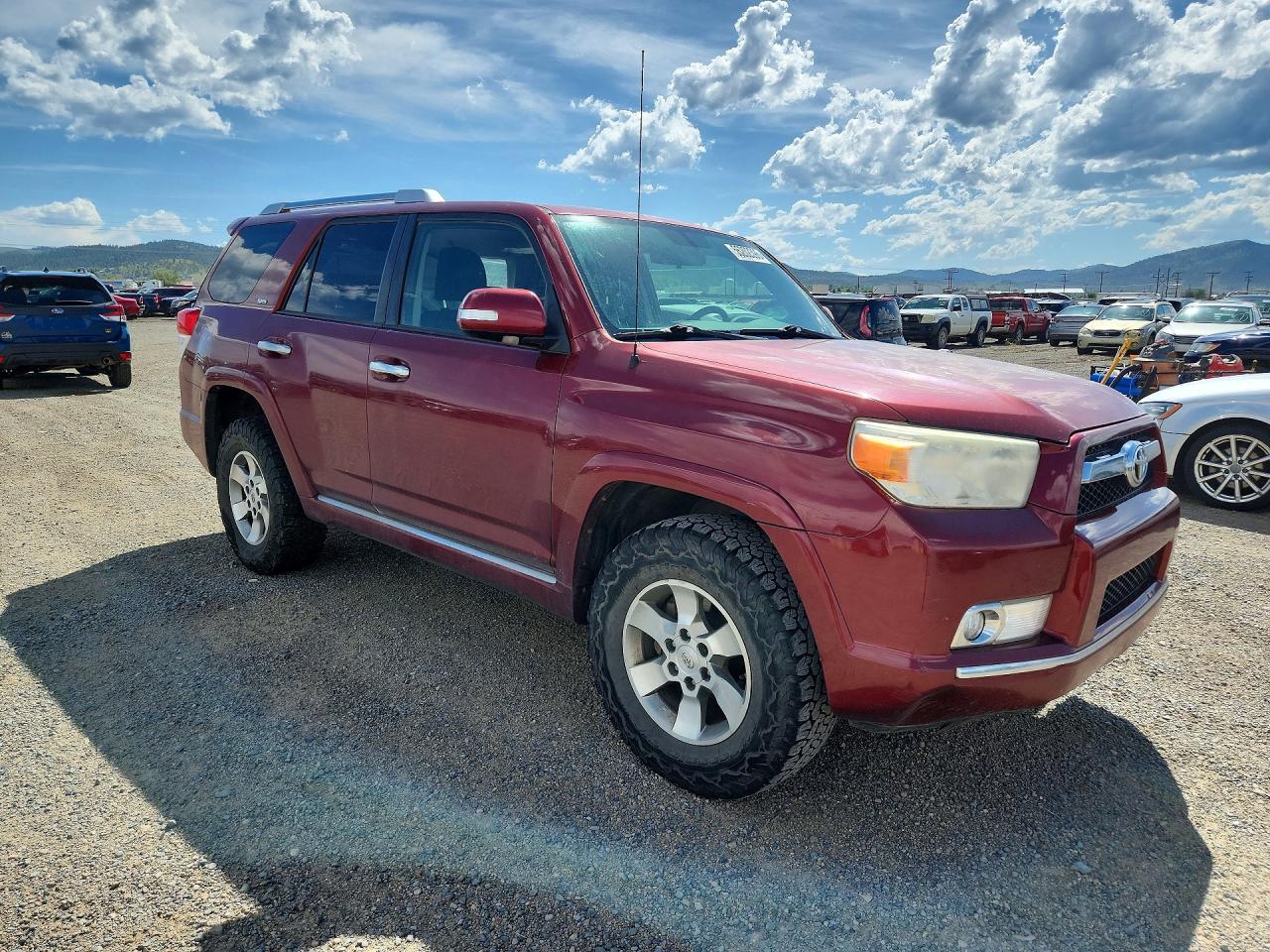 2013 Toyota 4runner Sr5 Maroon vin: JTEBU5JR8D5115991
