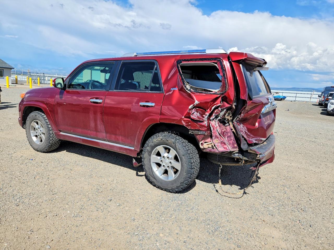 2013 Toyota 4runner Sr5 Maroon vin: JTEBU5JR8D5115991