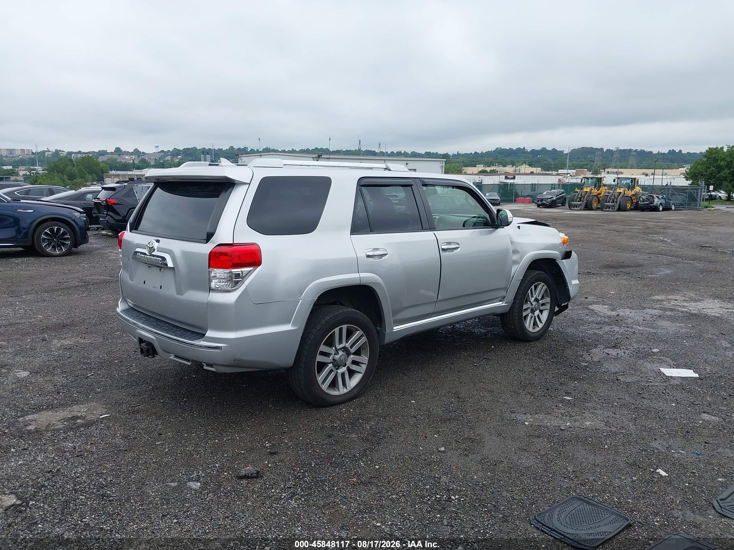 2013 Toyota 4runner Limited Silver vin: JTEBU5JR8D5124044