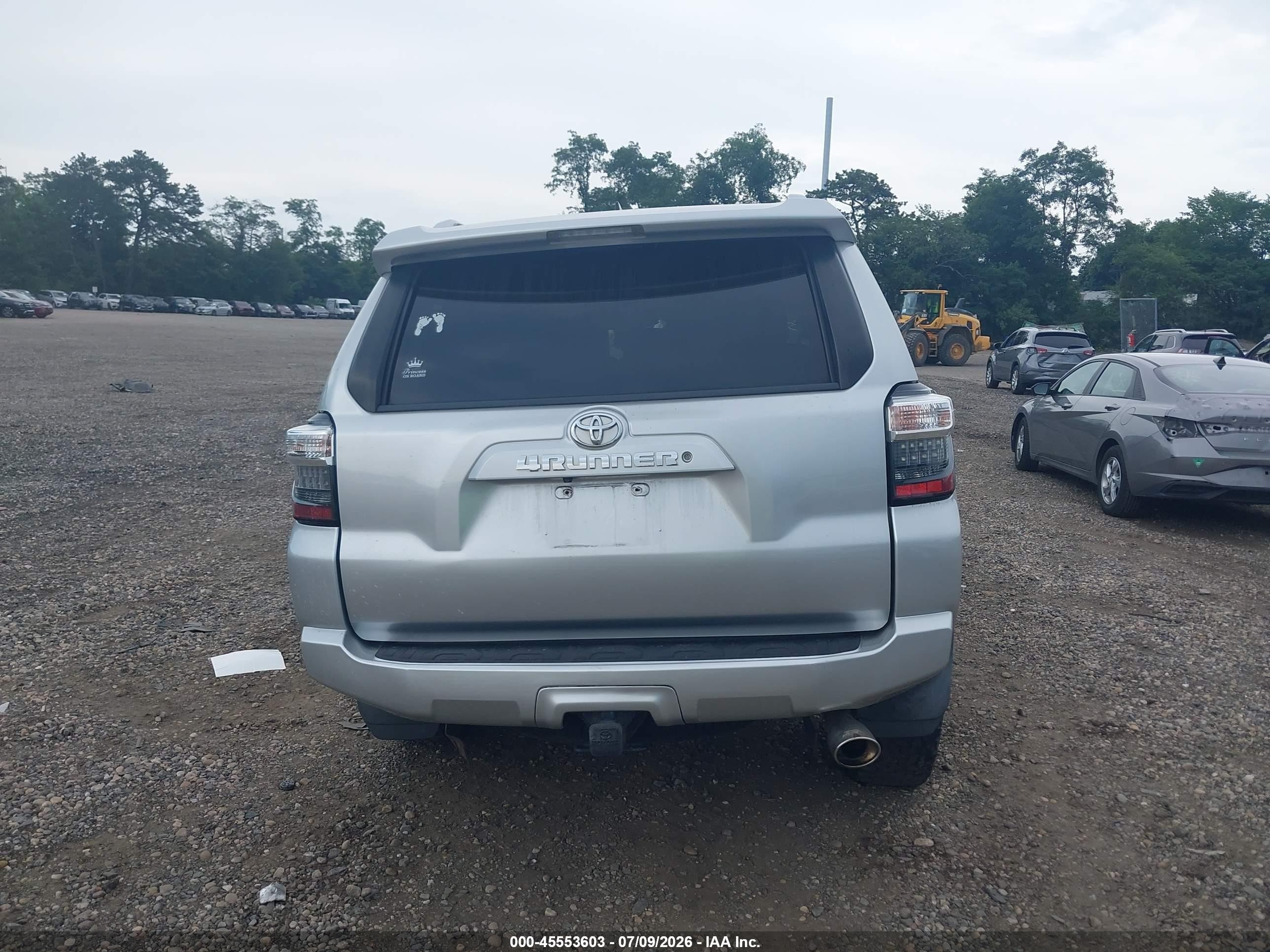 2015 Toyota 4runner Sr5 Silver vin: JTEBU5JR8F5207363