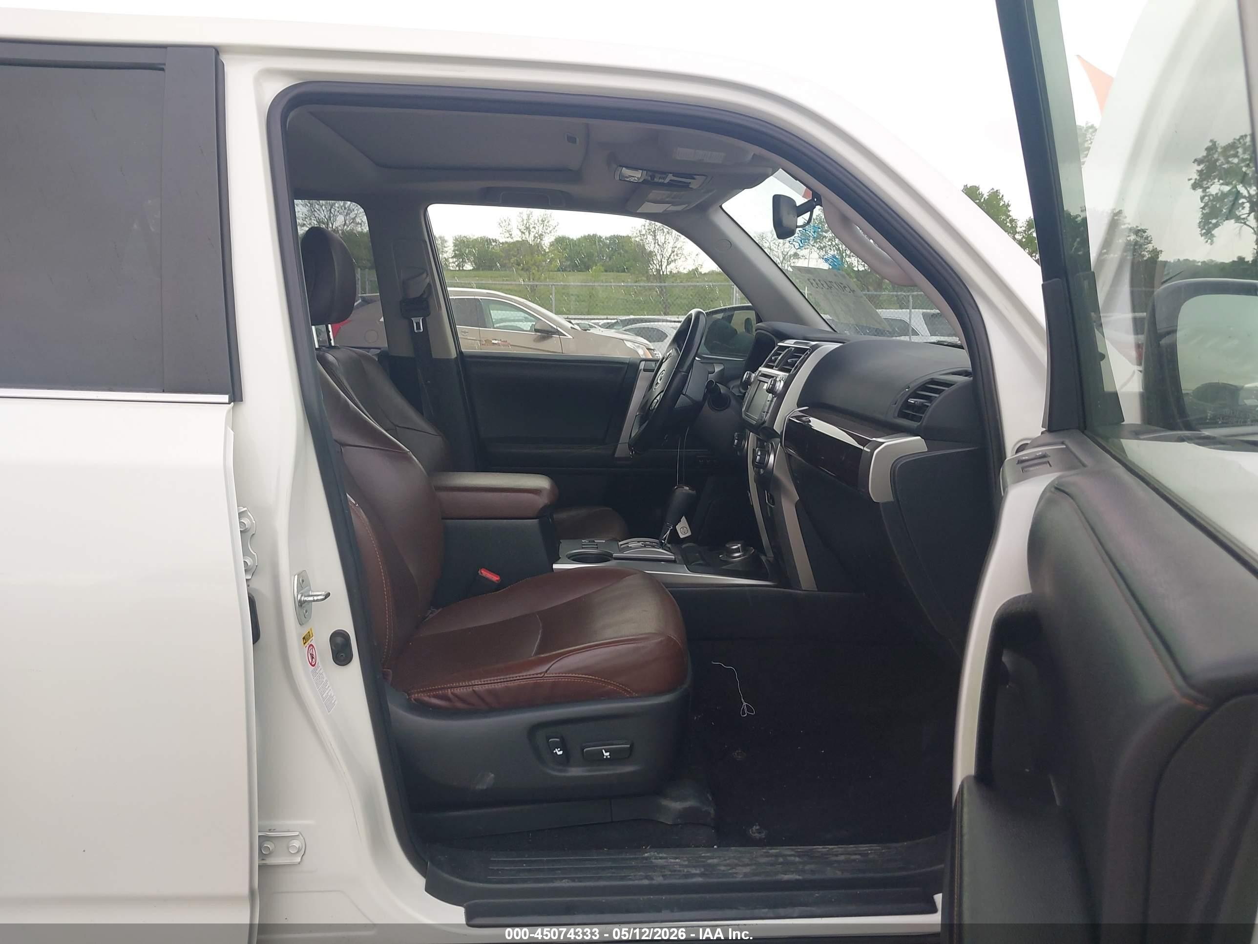 2015 Toyota 4runner Limited White vin: JTEBU5JR8F5210408