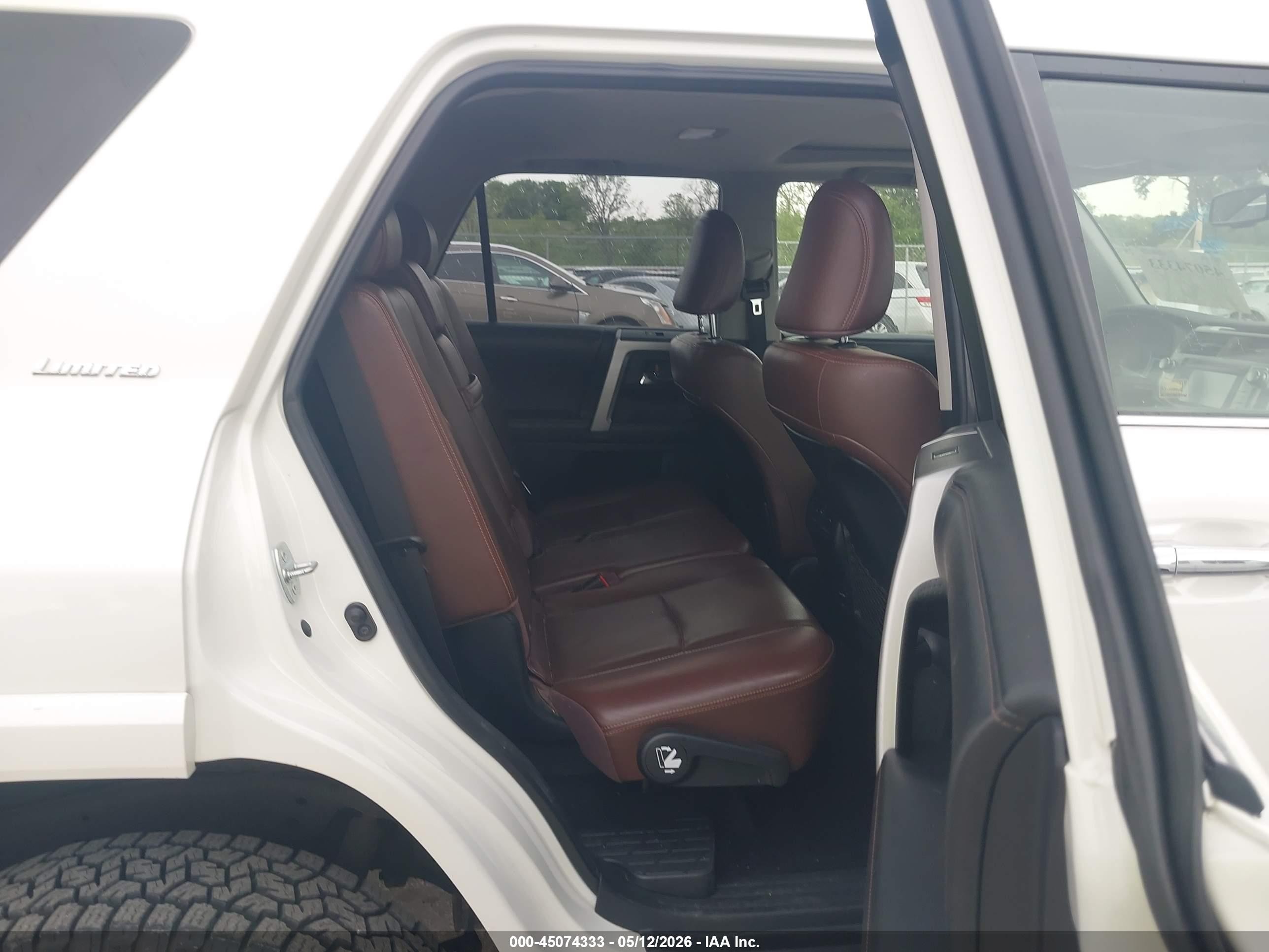 2015 Toyota 4runner Limited White vin: JTEBU5JR8F5210408