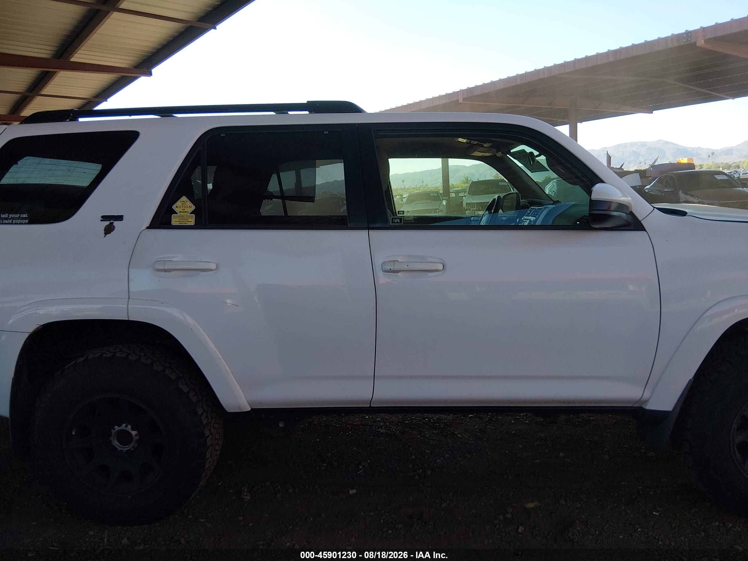 2015 Toyota 4runner Sr5 White vin: JTEBU5JR8F5220694