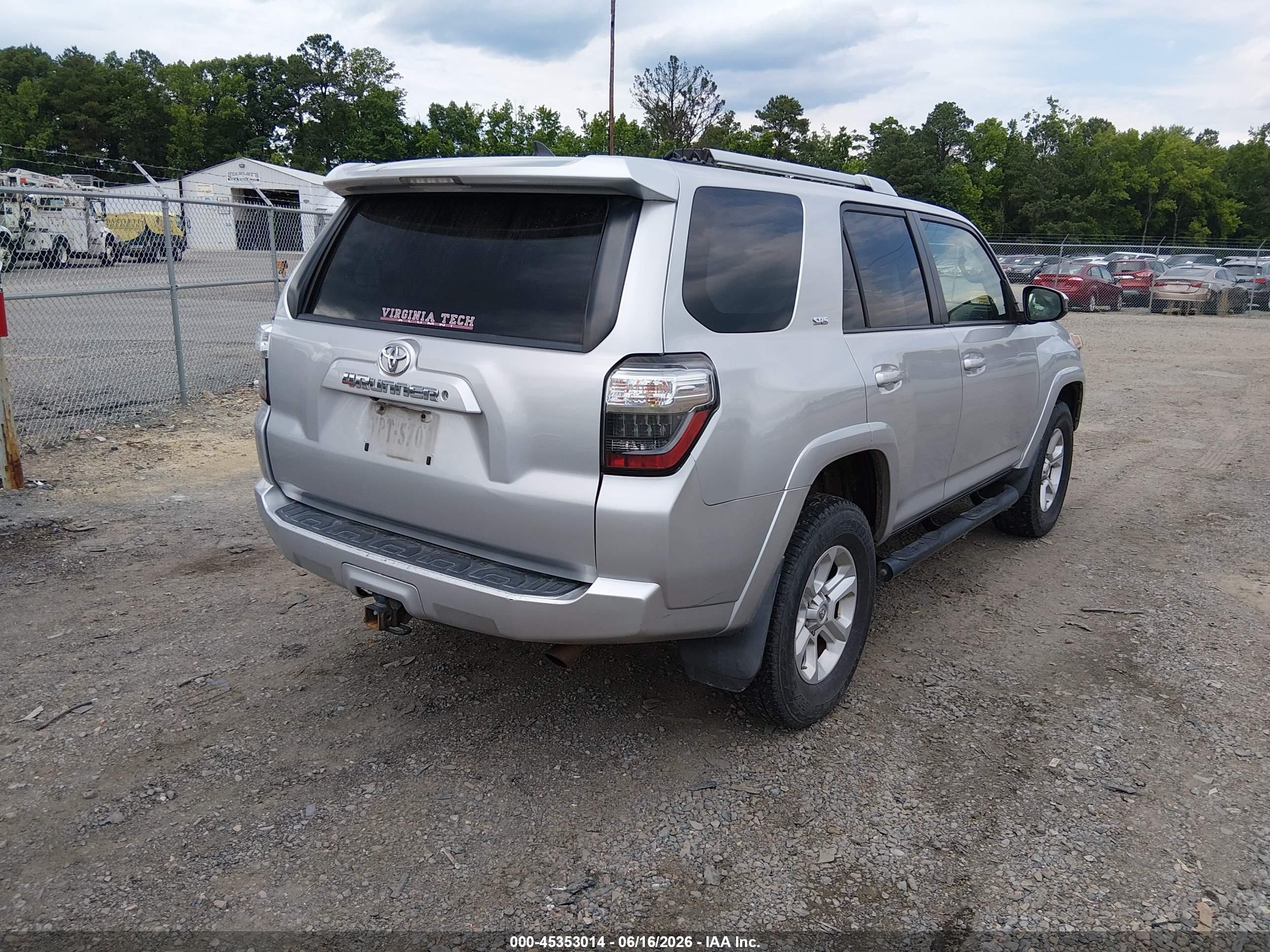 2015 Toyota 4runner Sr5 Silver vin: JTEBU5JR8F5229816