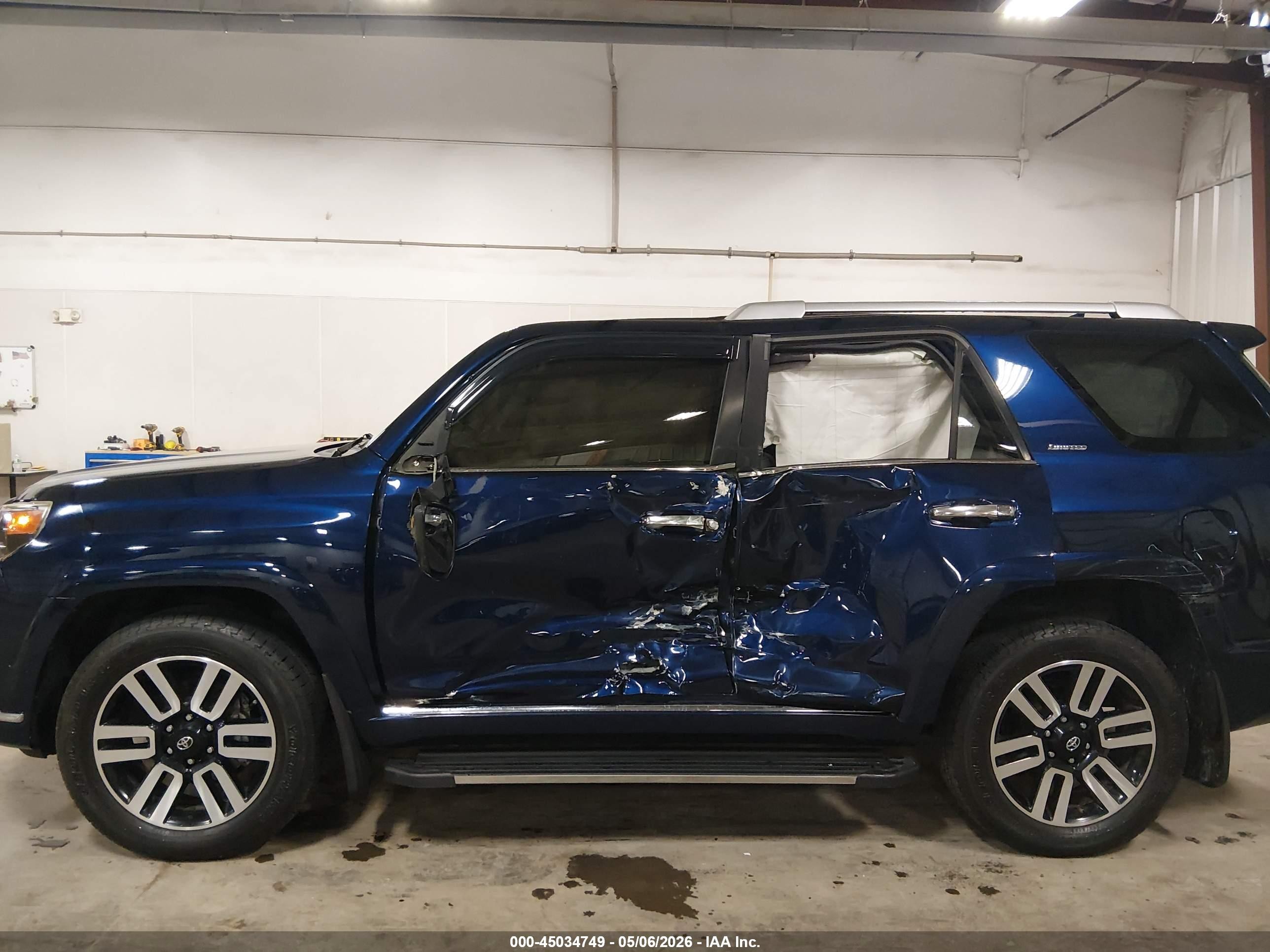 2015 Toyota 4runner Limited Blue vin: JTEBU5JR8F5256384