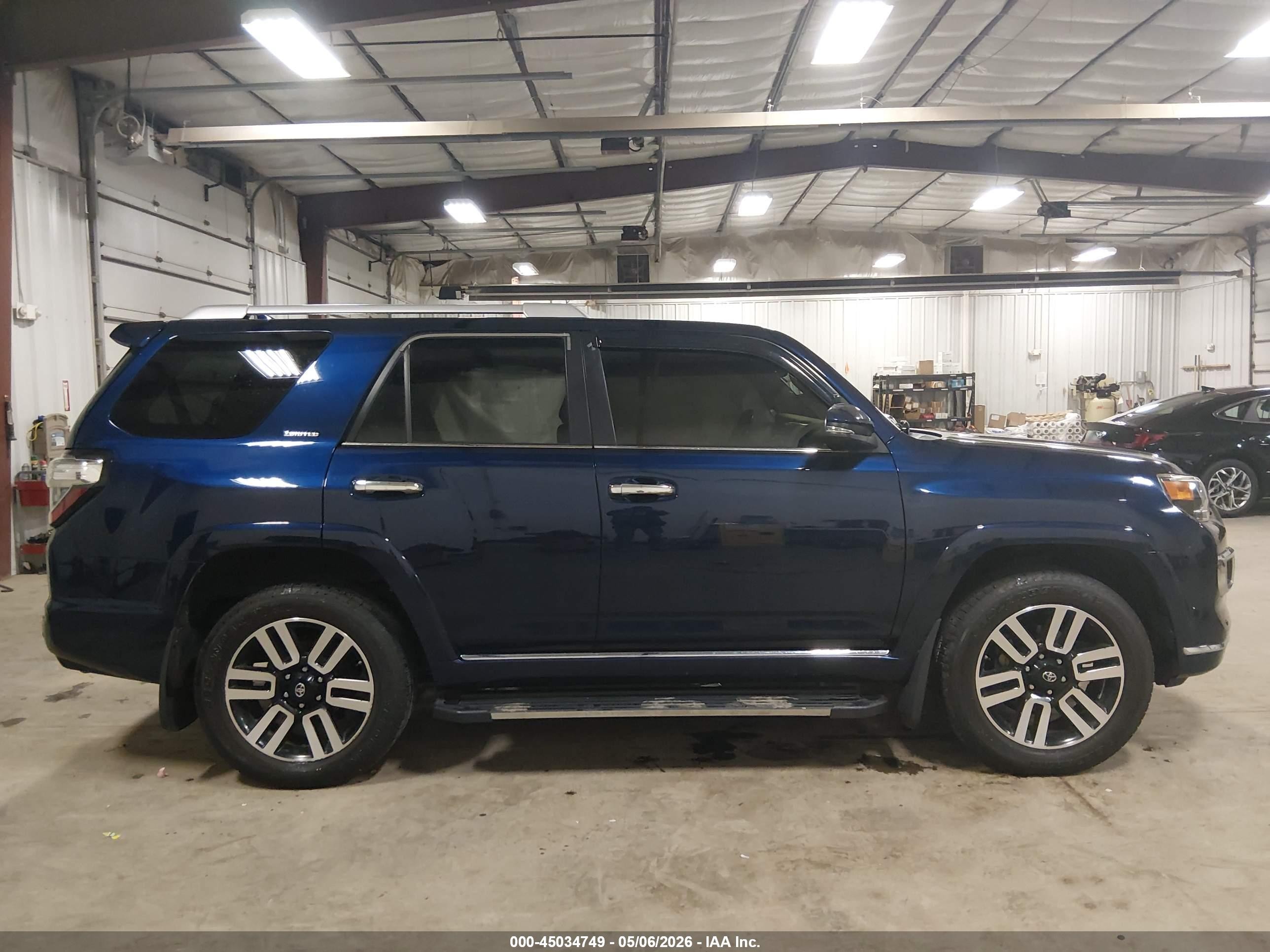 2015 Toyota 4runner Limited Blue vin: JTEBU5JR8F5256384