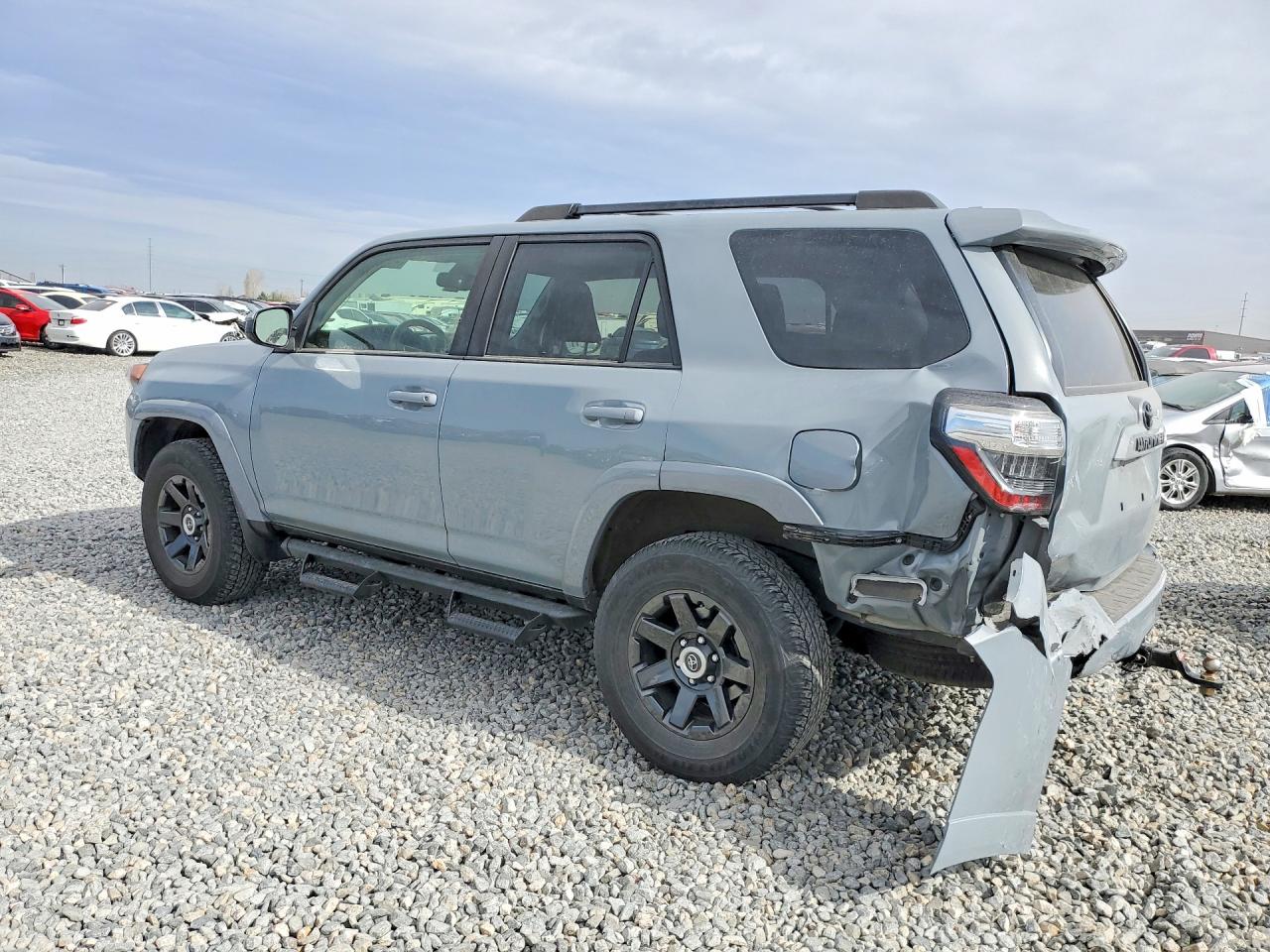 2021 Toyota 4runner Trail Edition Gray vin: JTEBU5JR8M5926352