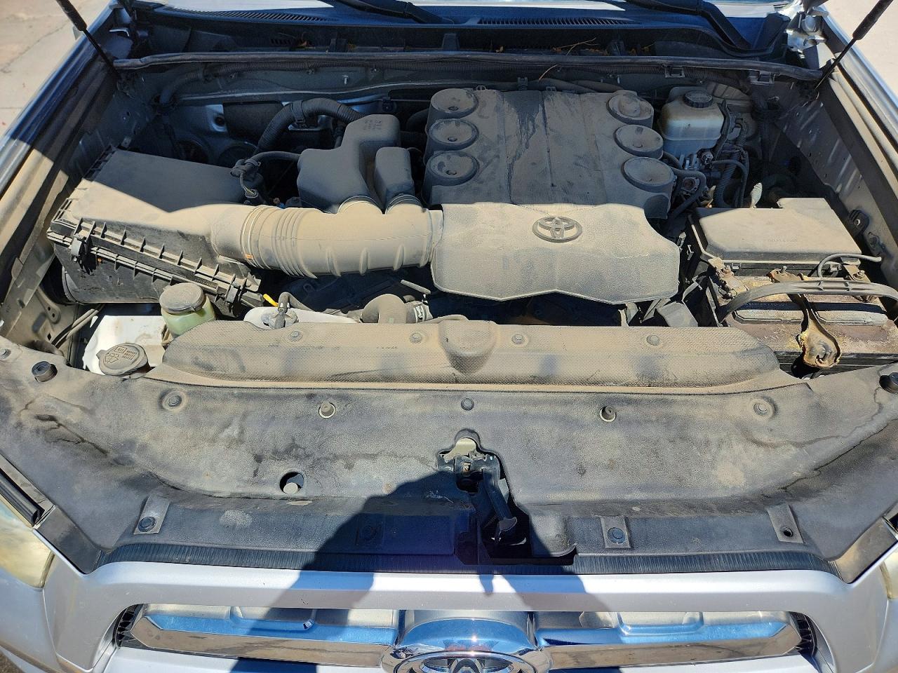 2010 Toyota 4runner Sr5 White vin: JTEBU5JR9A5004569