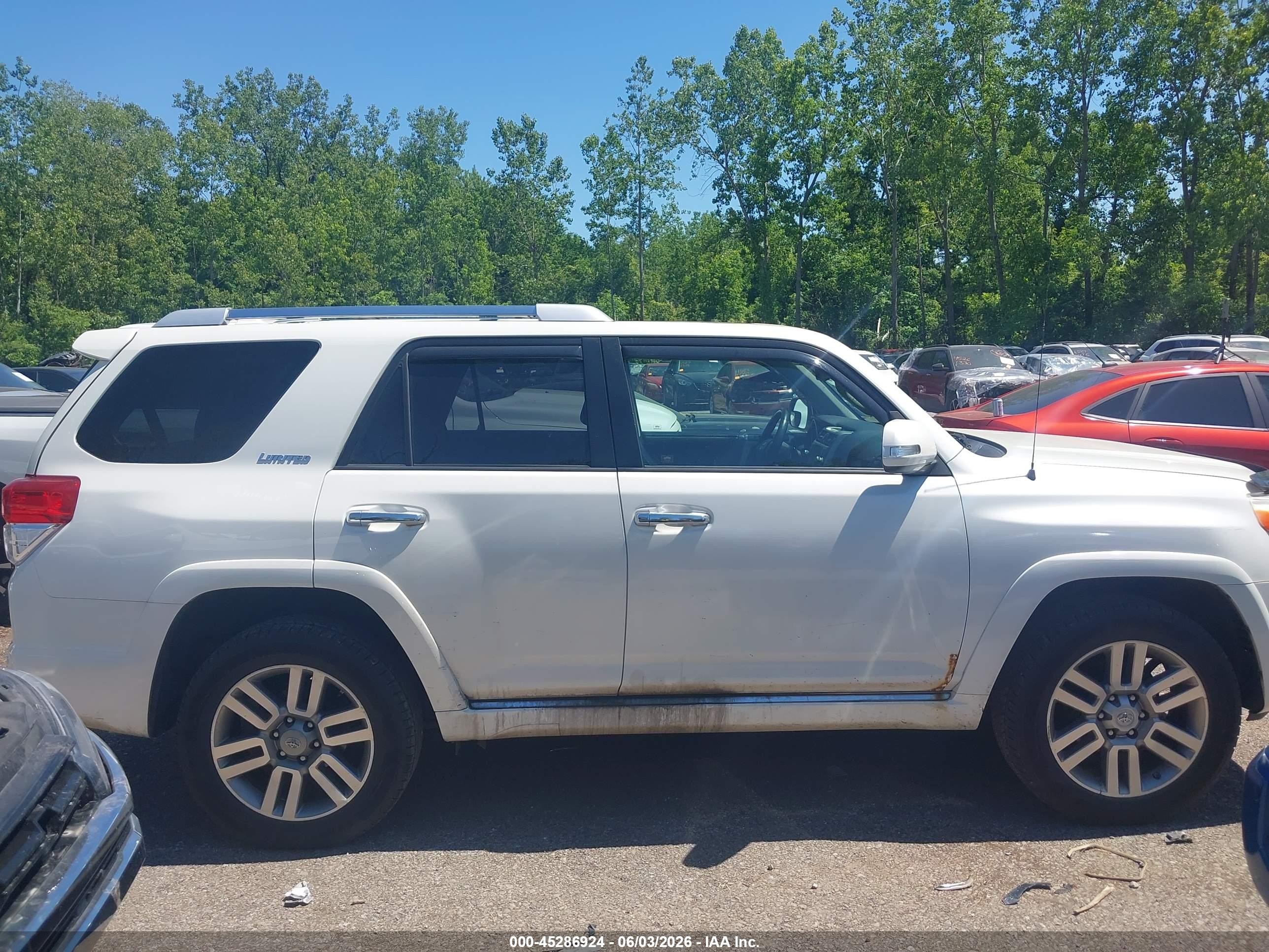 2010 Toyota 4runner Limited V6 White vin: JTEBU5JR9A5017709