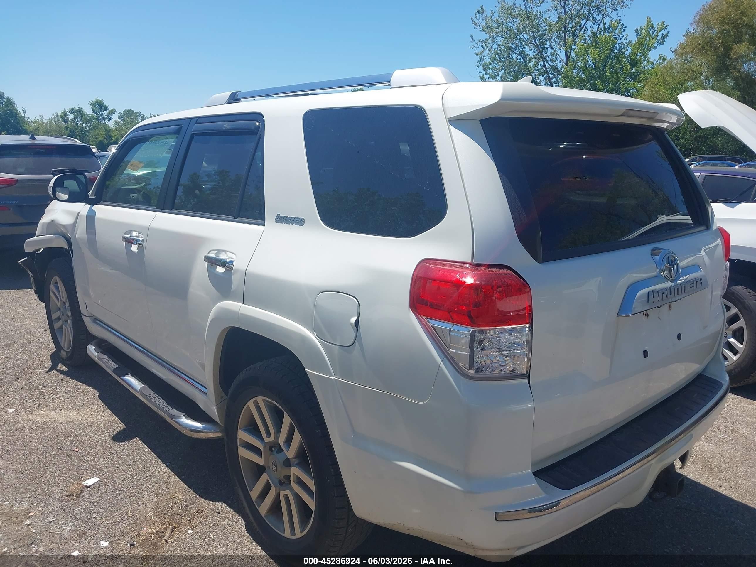 2010 Toyota 4runner Limited V6 White vin: JTEBU5JR9A5017709