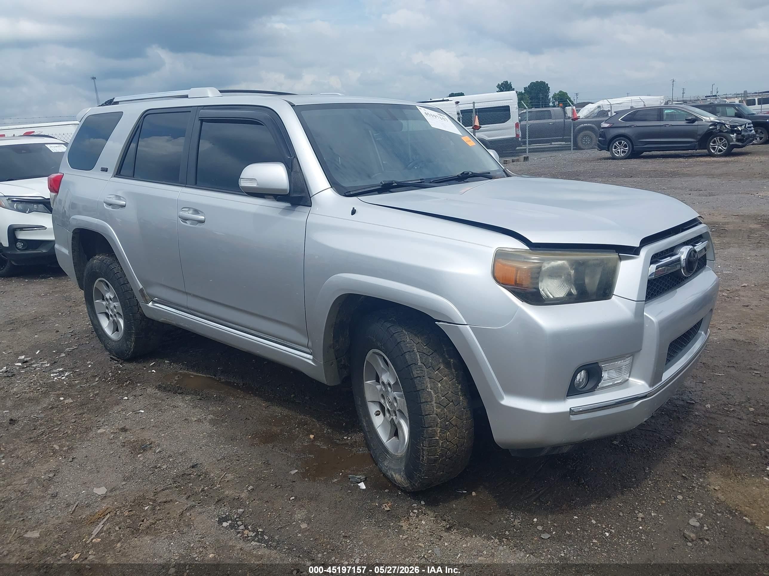 2011 Toyota 4runner Sr5 V6 Silver vin: JTEBU5JR9B5044040
