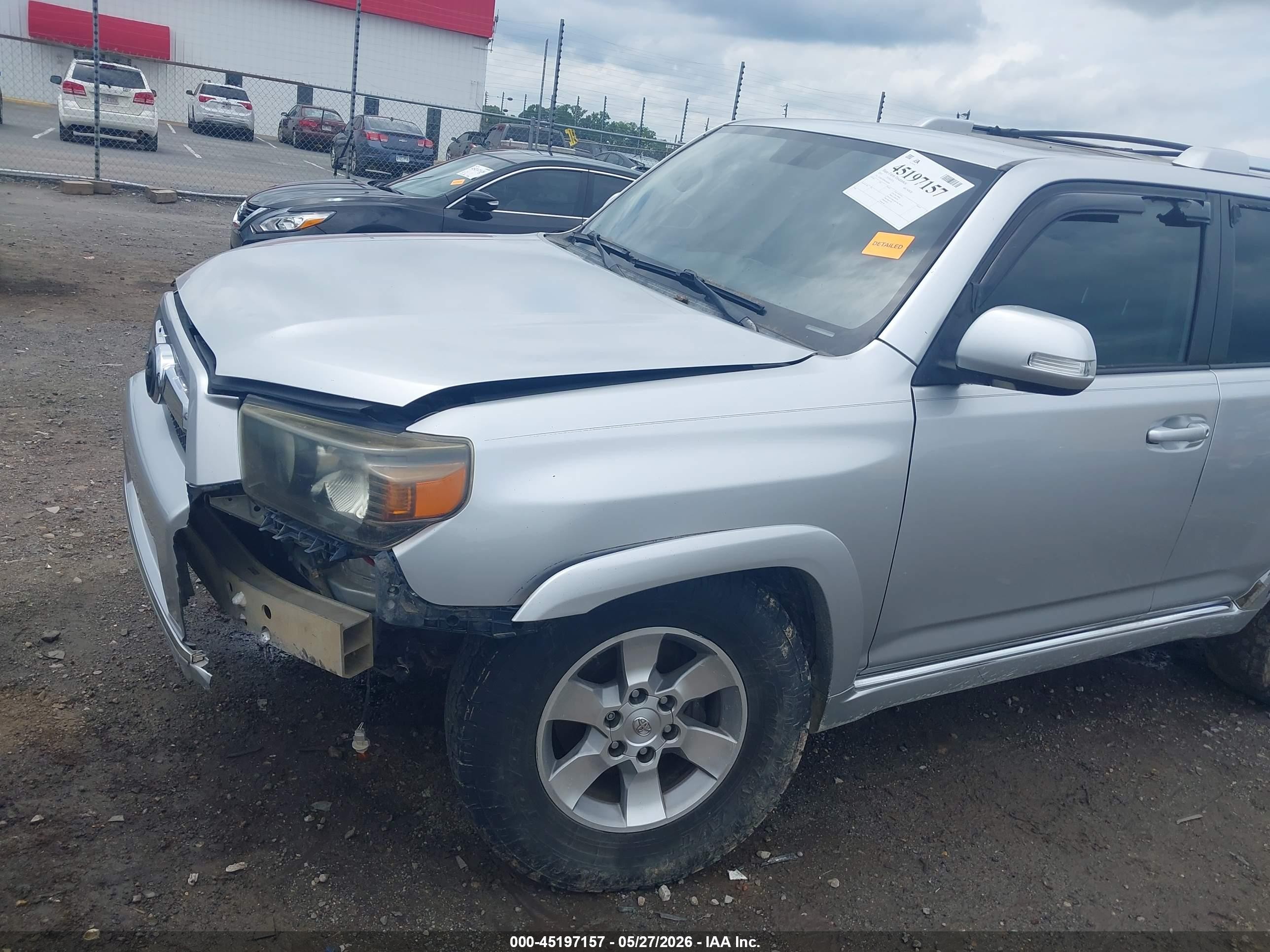 2011 Toyota 4runner Sr5 V6 Silver vin: JTEBU5JR9B5044040
