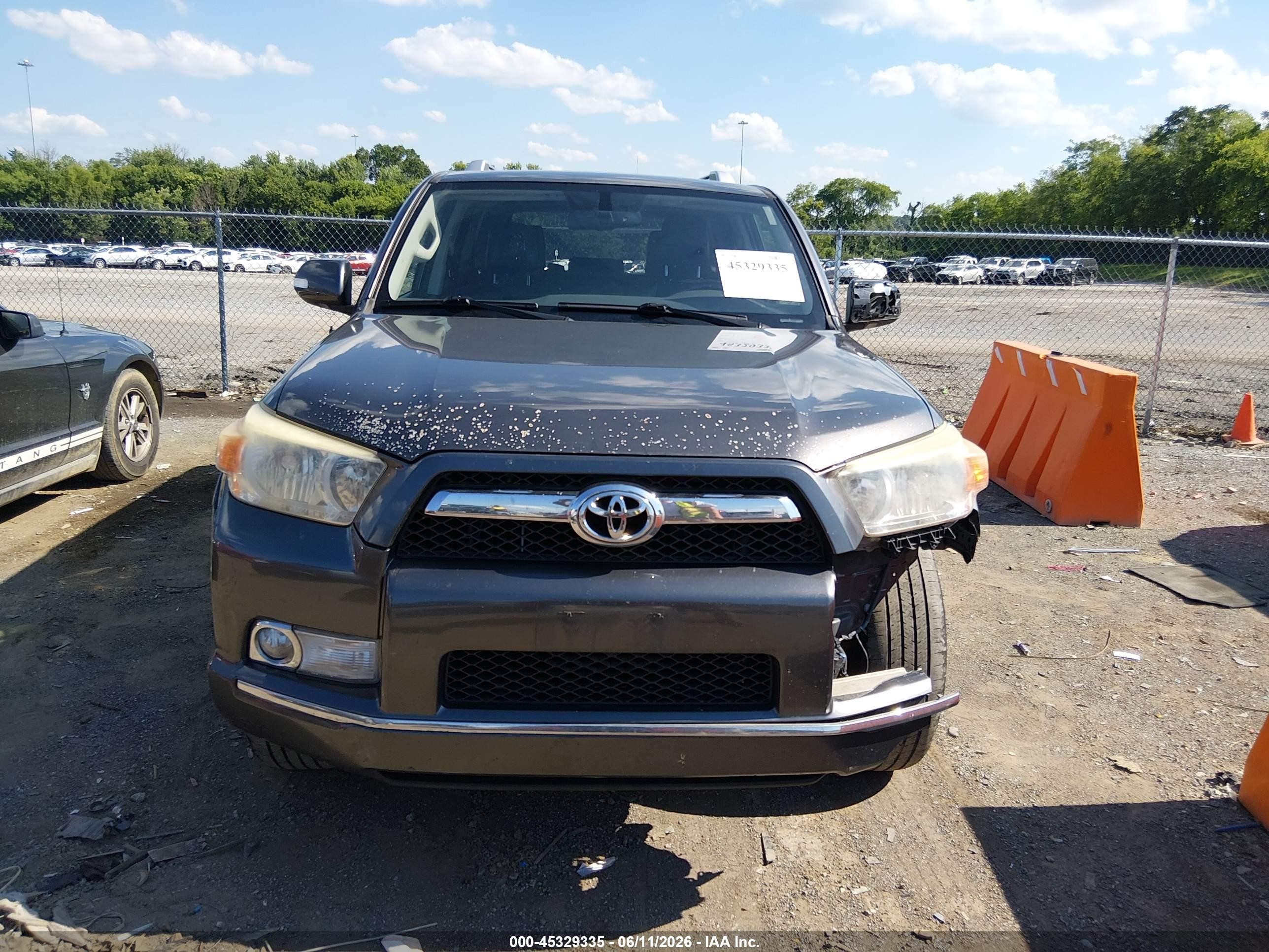 2011 Toyota 4runner Limited V6 Серый vin: JTEBU5JR9B5044829