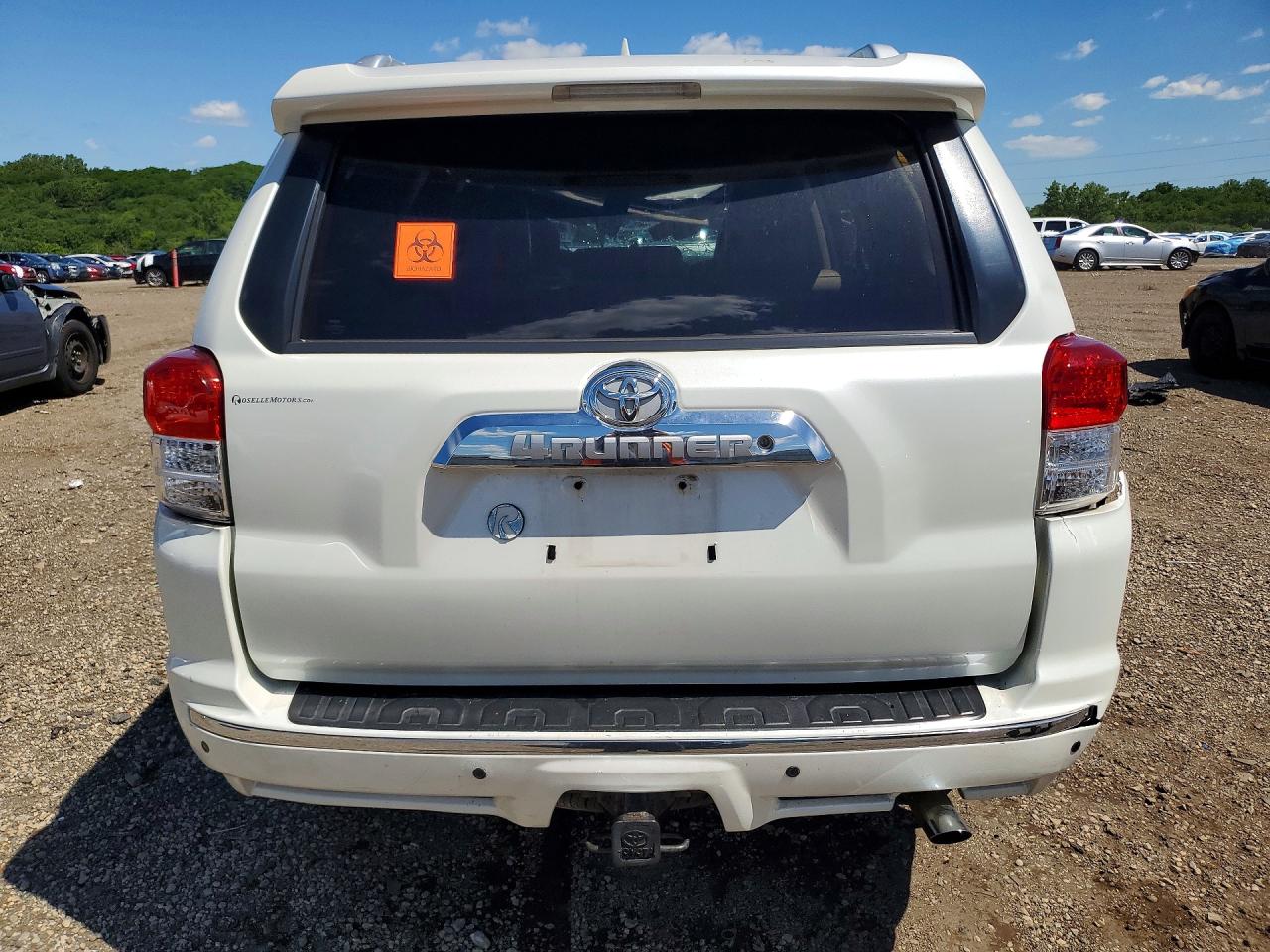 2011 Toyota 4runner Sr5 White vin: JTEBU5JR9B5068578