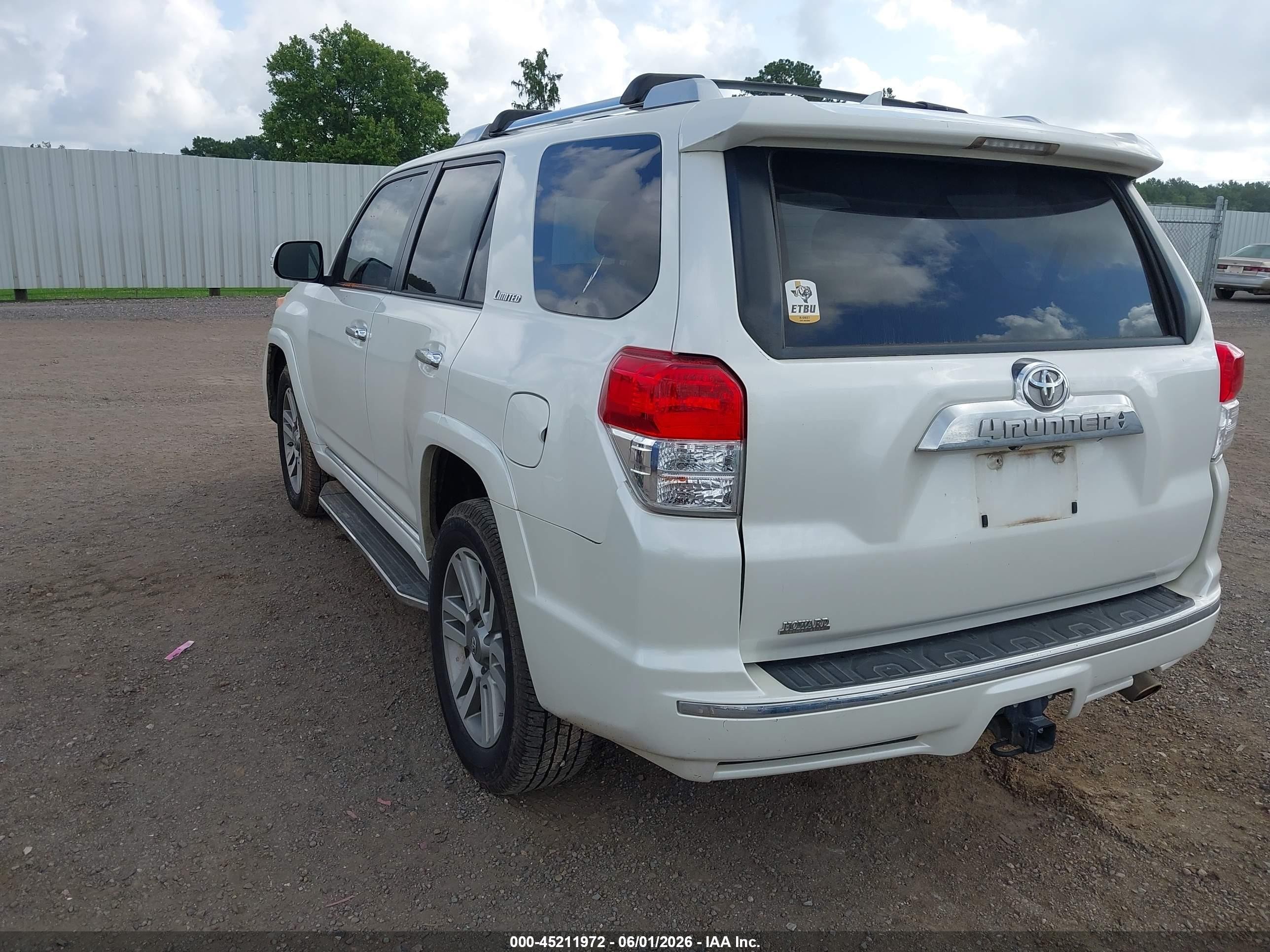 2013 Toyota 4runner Limited White vin: JTEBU5JR9D5138633
