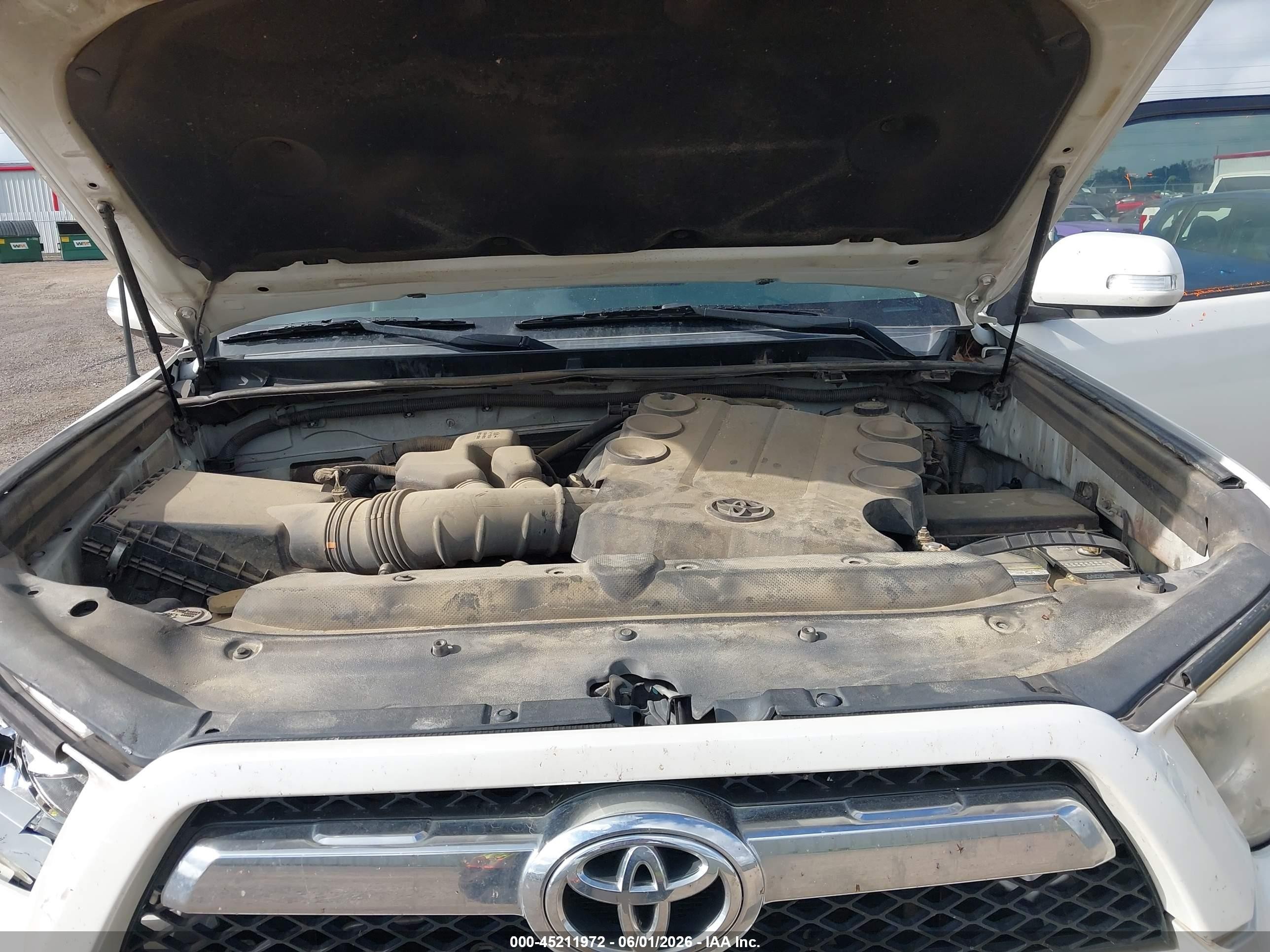 2013 Toyota 4runner Limited White vin: JTEBU5JR9D5138633