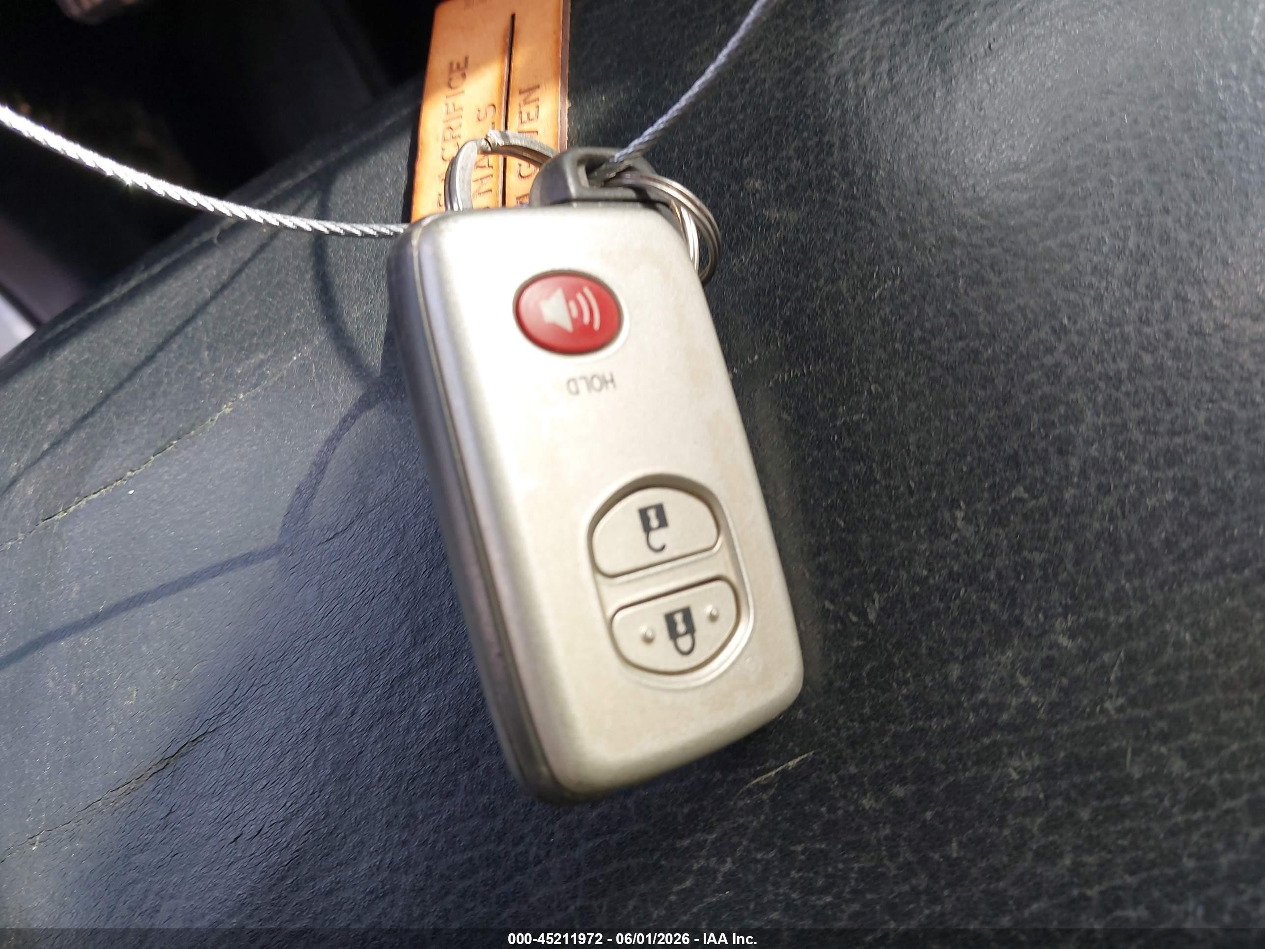2013 Toyota 4runner Limited White vin: JTEBU5JR9D5138633