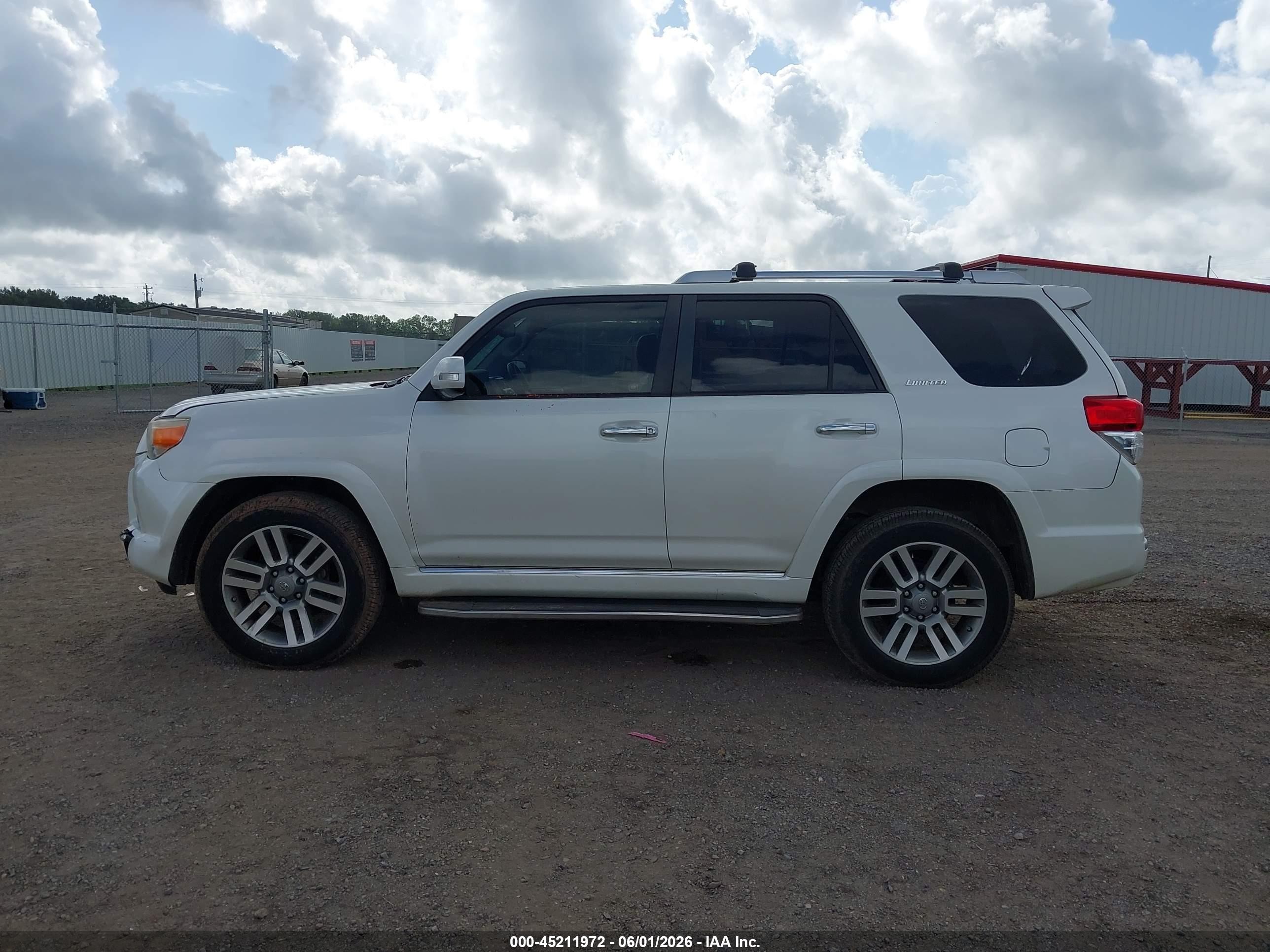2013 Toyota 4runner Limited White vin: JTEBU5JR9D5138633