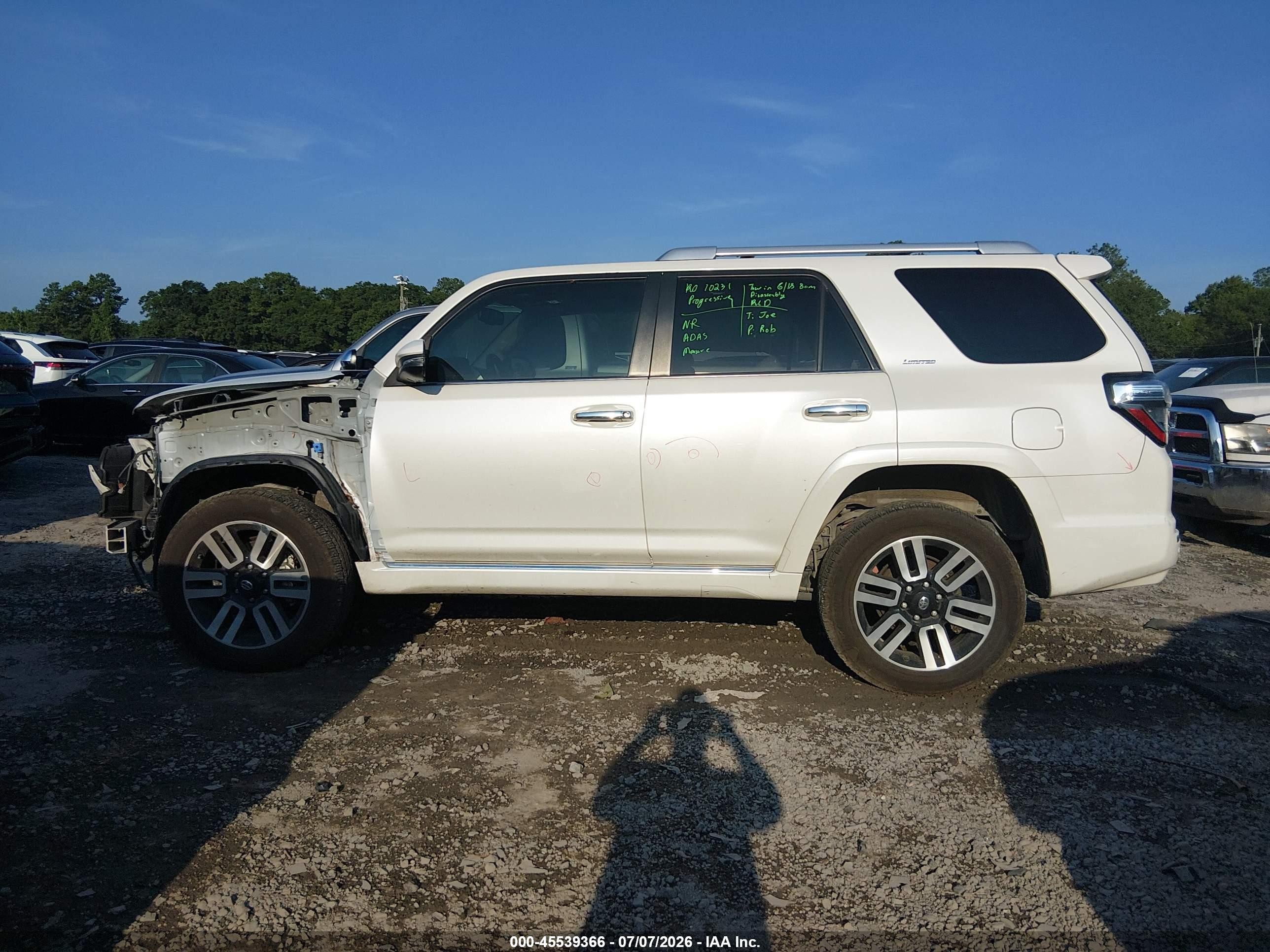 2014 Toyota 4runner Limited White vin: JTEBU5JR9E5167874
