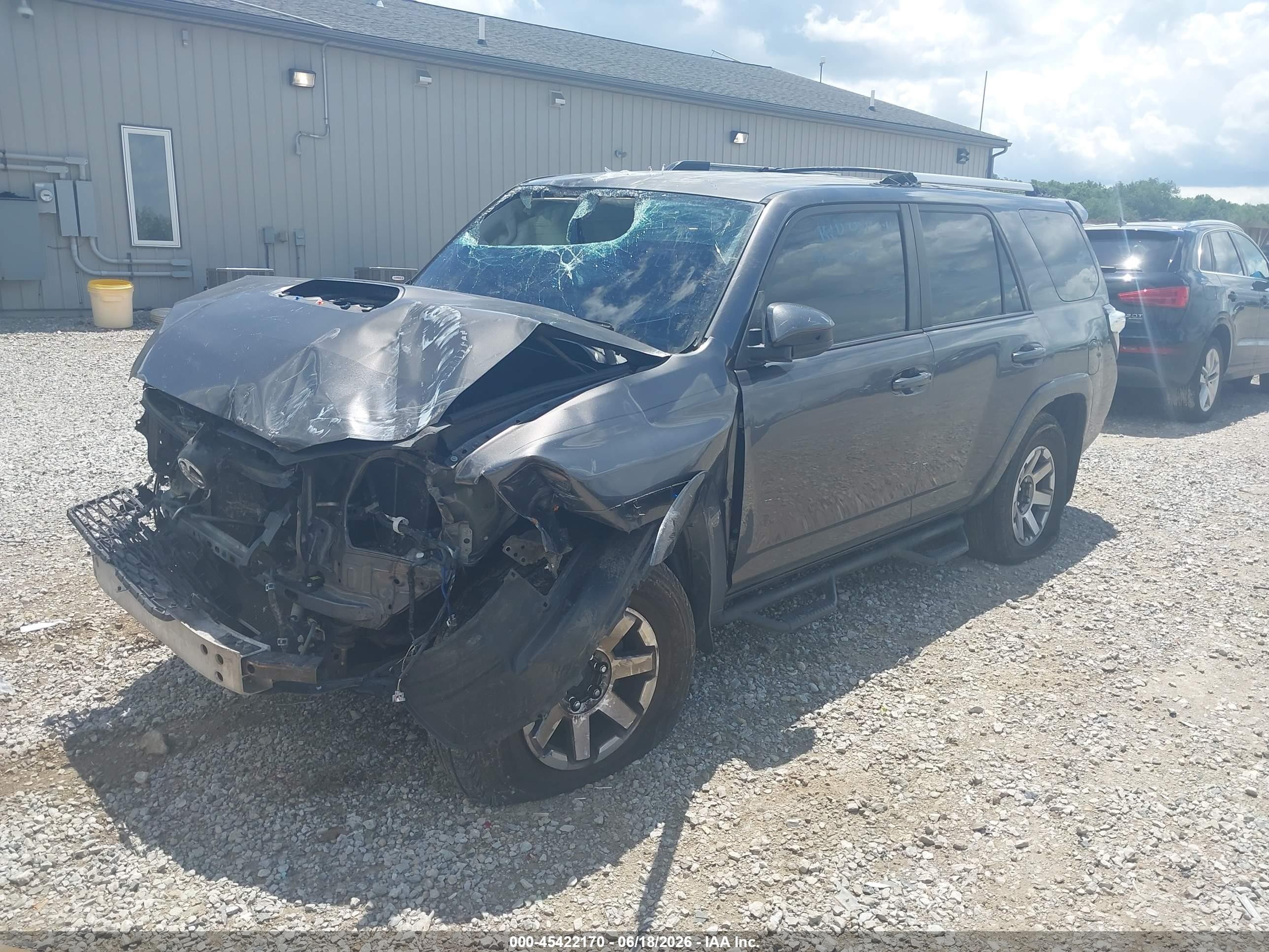 2015 Toyota 4runner Trail Gray vin: JTEBU5JR9F5209008