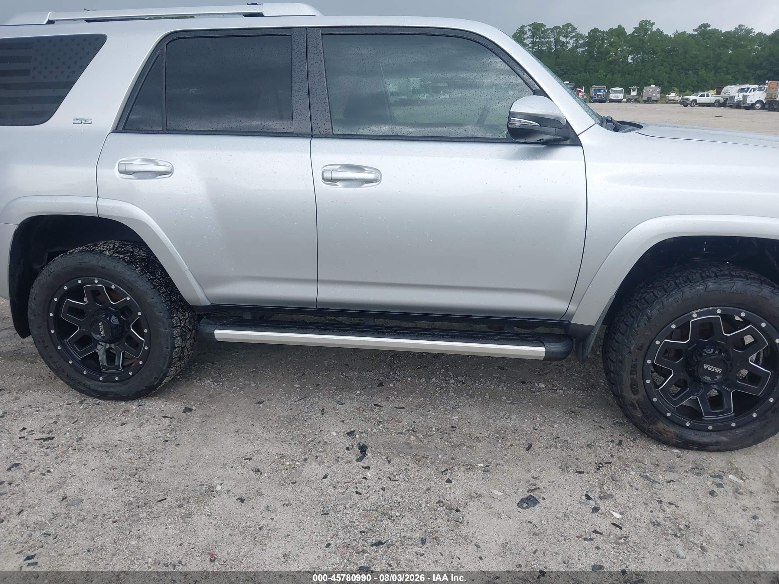 2015 Toyota 4runner   Gray vin: JTEBU5JR9F5224933