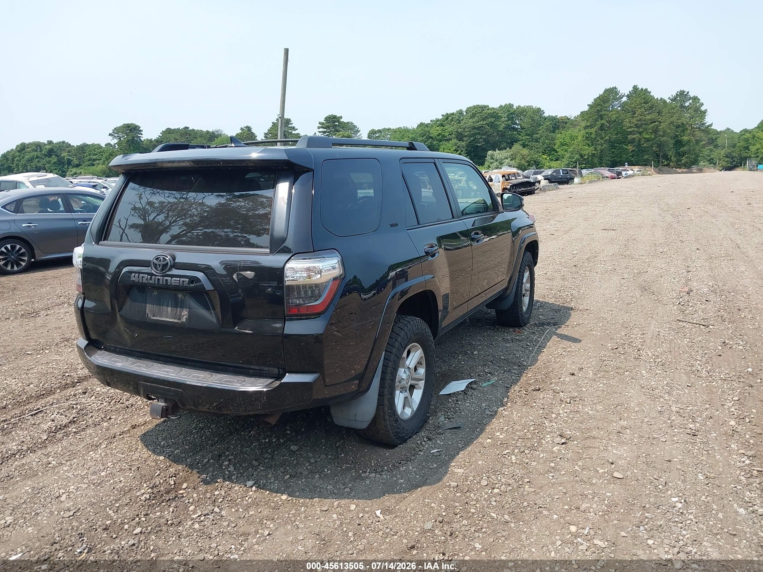 2015 Toyota 4runner   Black vin: JTEBU5JR9F5249525