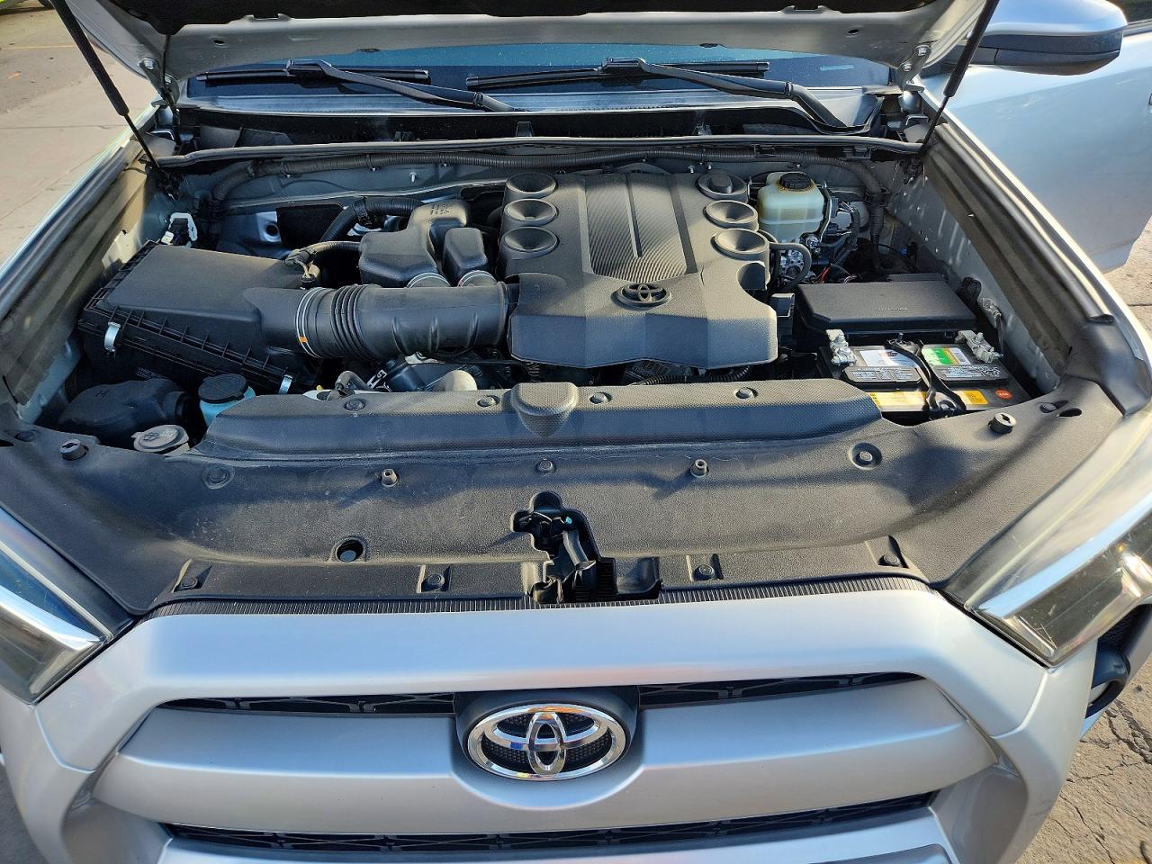 2016 Toyota 4runner Trail Silver vin: JTEBU5JR9G5364739